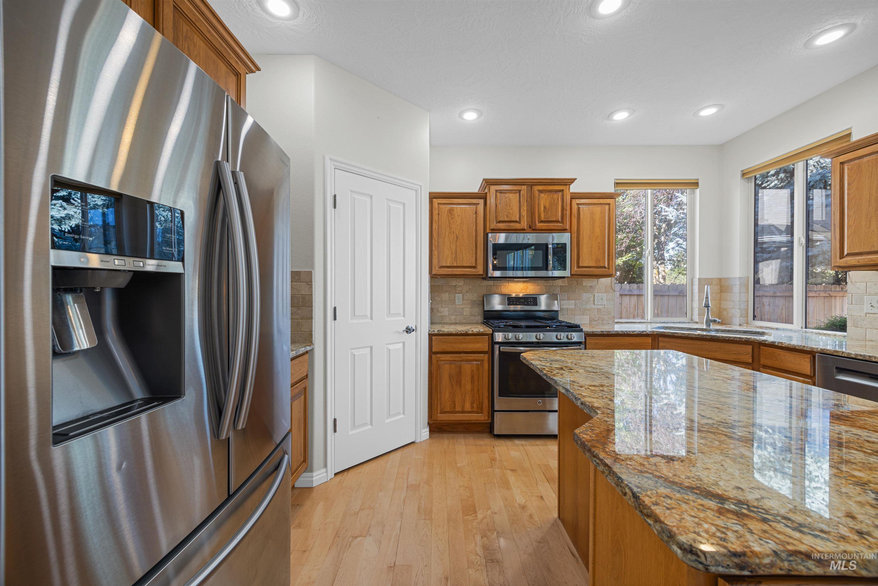 2320 E Alderhill Dr, Eagle, Idaho 83616, 4 Bedrooms, 2.5 Bathrooms, Residential For Sale, Price $674,900,MLS 99003141