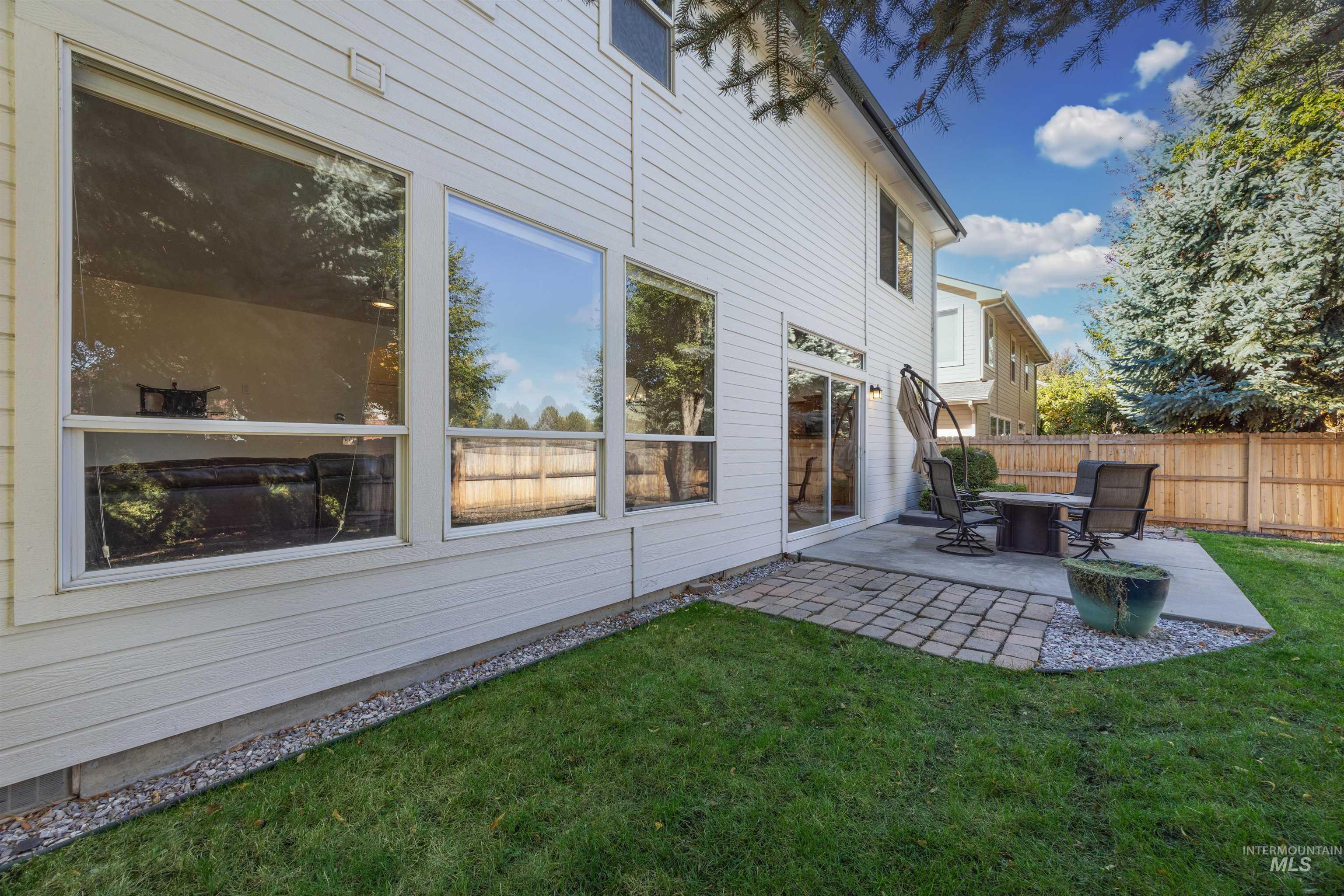 2320 E Alderhill Dr, Eagle, Idaho 83616, 4 Bedrooms, 2.5 Bathrooms, Residential For Sale, Price $674,900,MLS 99003141