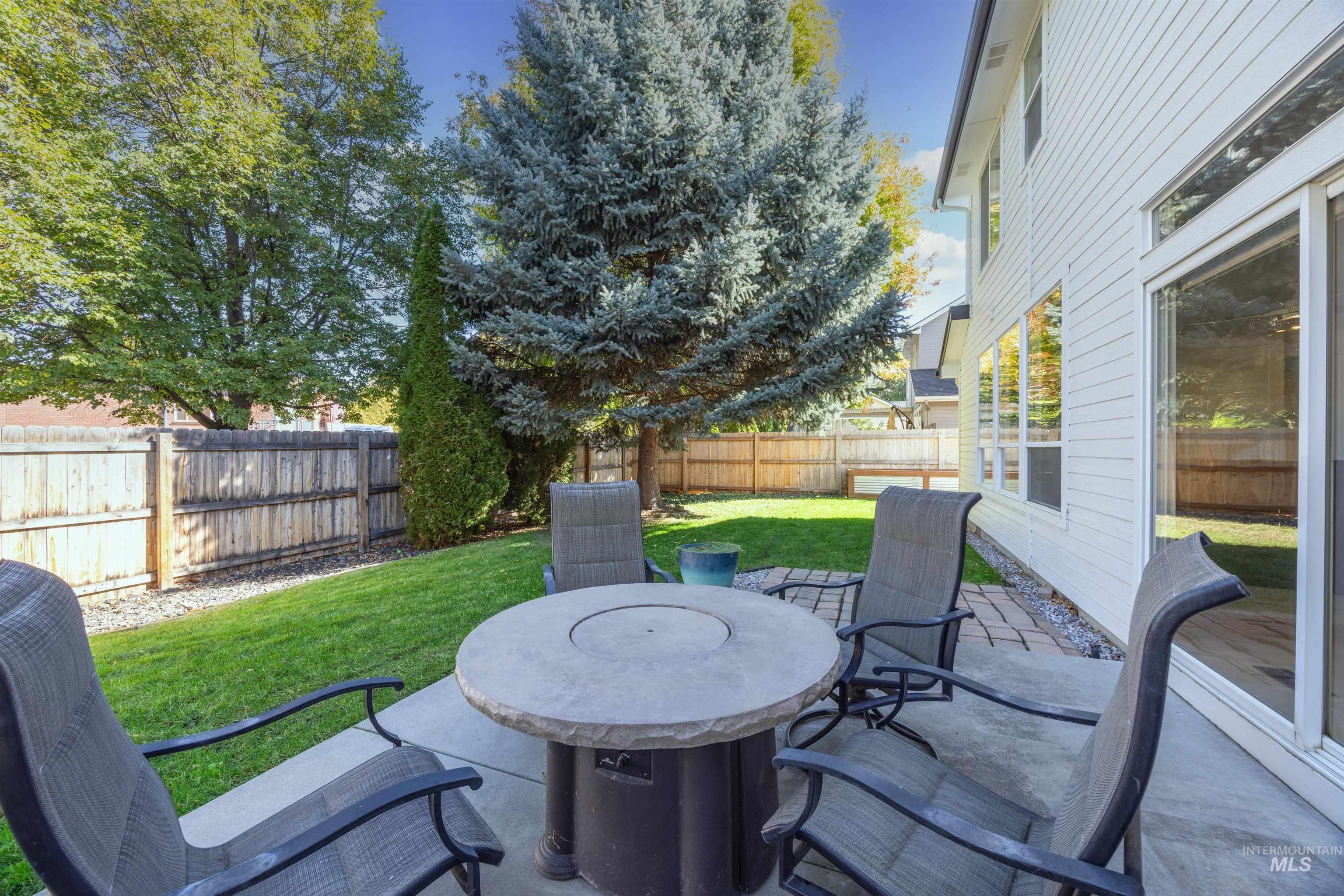2320 E Alderhill Dr, Eagle, Idaho 83616, 4 Bedrooms, 2.5 Bathrooms, Residential For Sale, Price $674,900,MLS 99003141