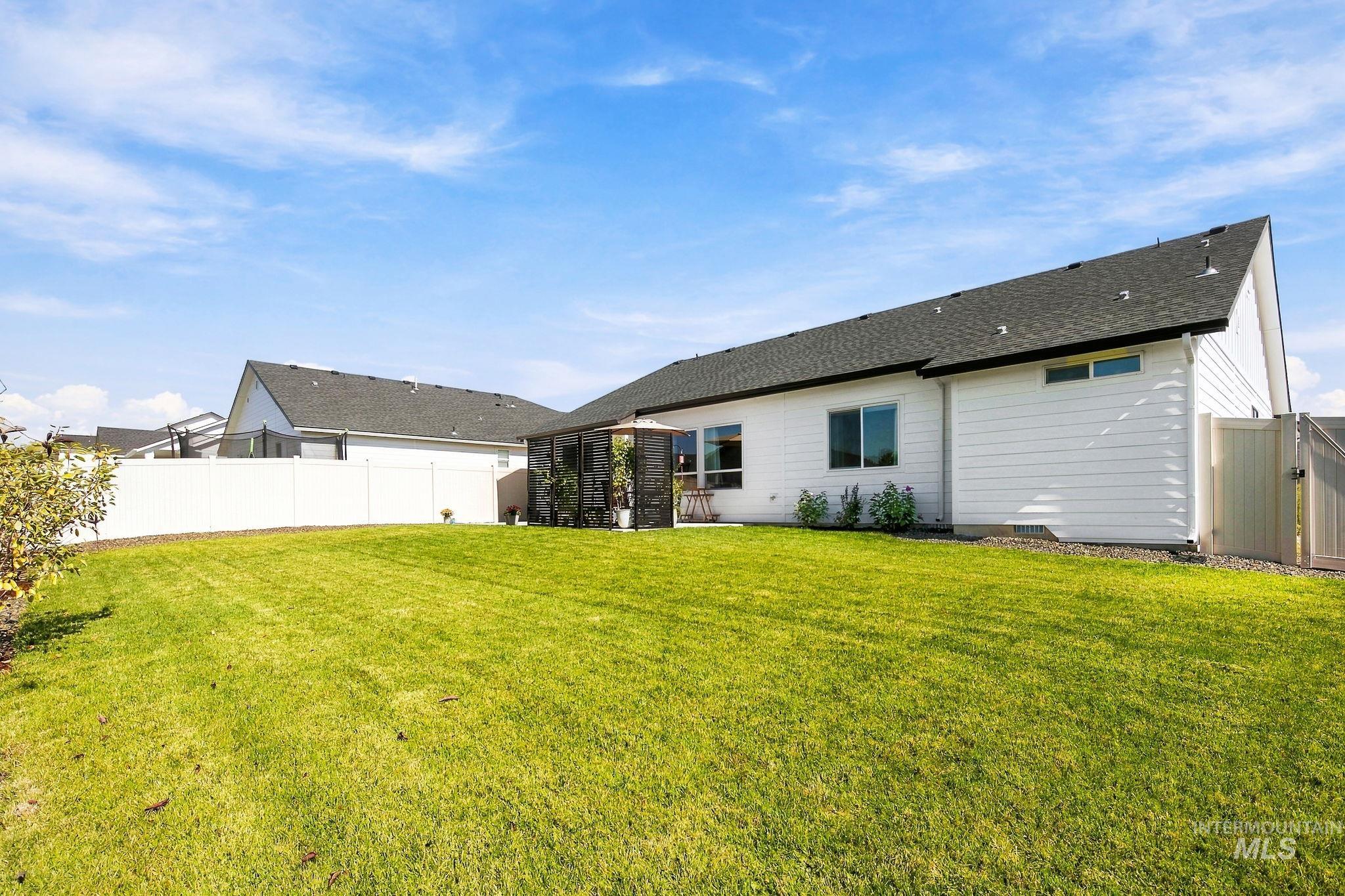 3011 N Mountain Lake Ave, Star, Idaho 83669, 4 Bedrooms, 2 Bathrooms, Residential For Sale, Price $467,000,MLS 99003142