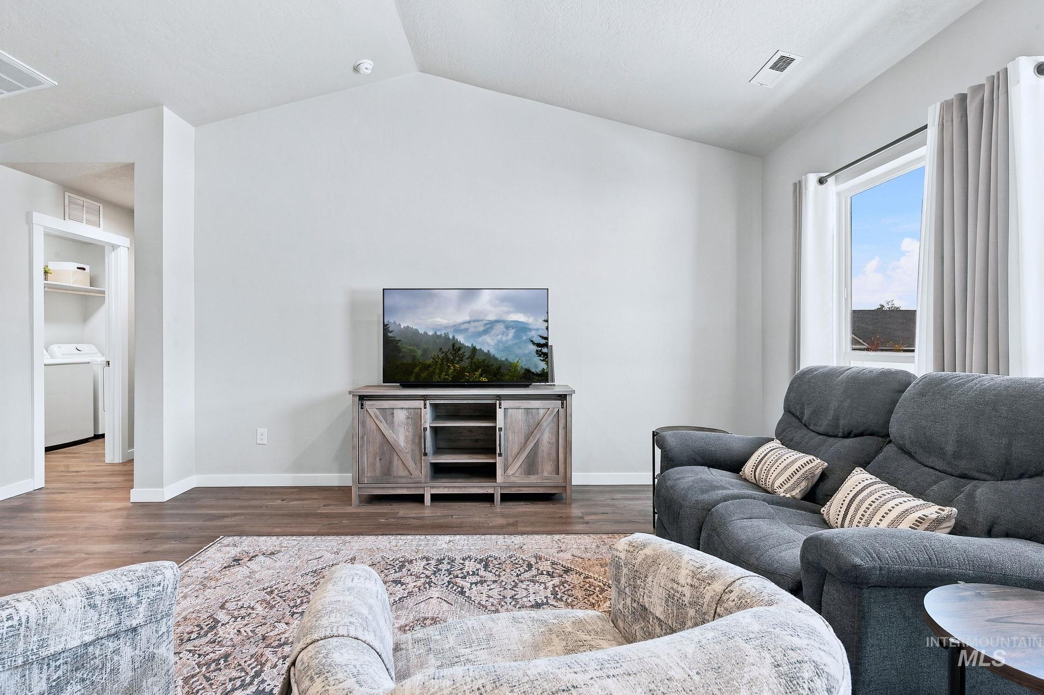 3011 N Mountain Lake Ave, Star, Idaho 83669, 4 Bedrooms, 2 Bathrooms, Residential For Sale, Price $467,000,MLS 99003142