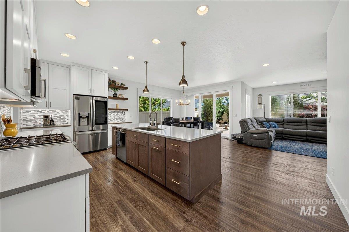 1339 W Winsett Street, Kuna, Idaho 83634, 4 Bedrooms, 2.5 Bathrooms, Residential For Sale, Price $525,000,MLS 99003144