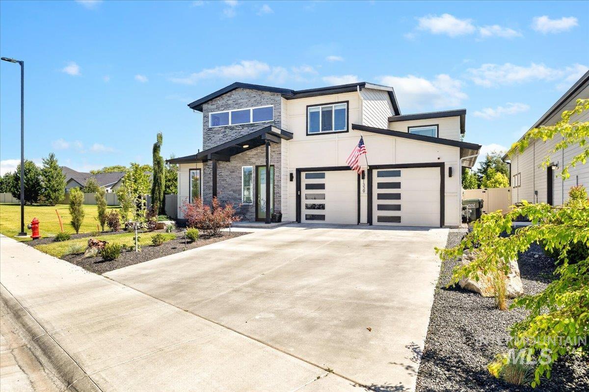 1339 W Winsett Street, Kuna, Idaho 83634, 4 Bedrooms, 2.5 Bathrooms, Residential For Sale, Price $525,000,MLS 99003144
