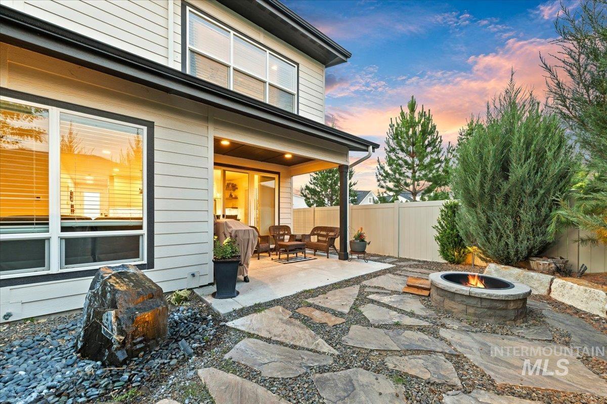 1339 W Winsett Street, Kuna, Idaho 83634, 4 Bedrooms, 2.5 Bathrooms, Residential For Sale, Price $525,000,MLS 99003144