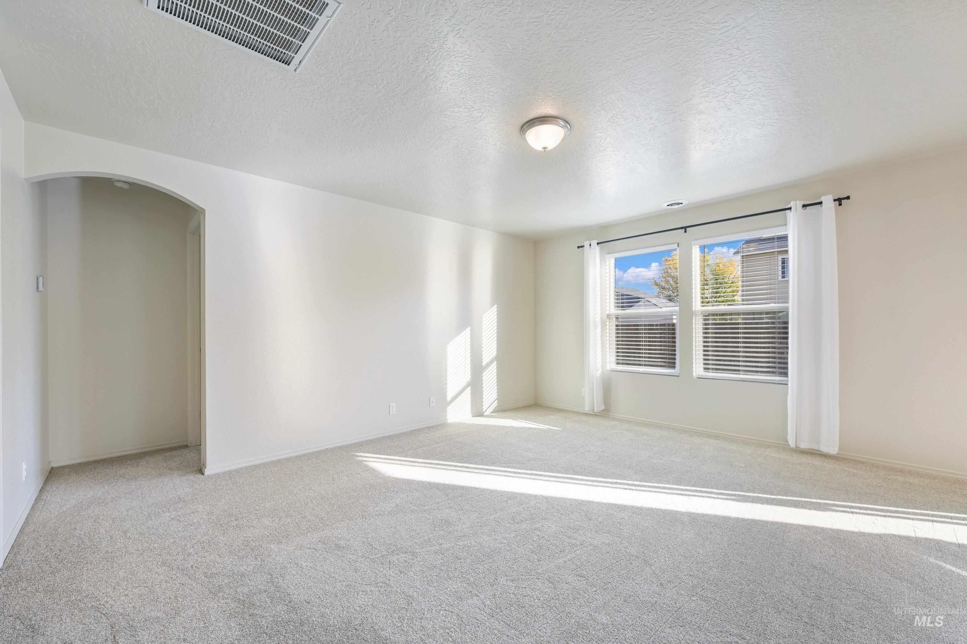 4330 S Glenmere Way, Meridian, Idaho 83642, 3 Bedrooms, 2 Bathrooms, Residential For Sale, Price $389,900,MLS 99003145