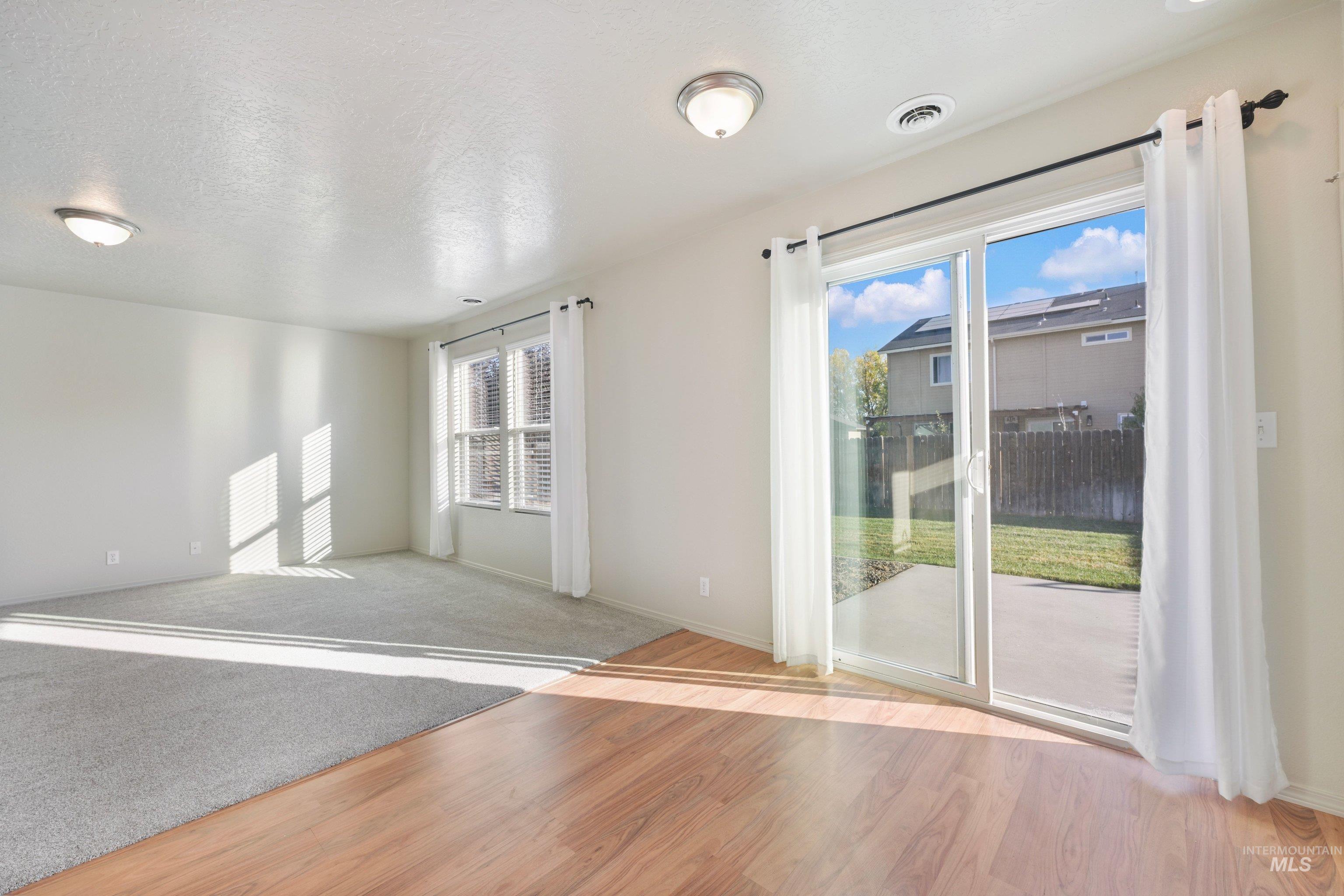 4330 S Glenmere Way, Meridian, Idaho 83642, 3 Bedrooms, 2 Bathrooms, Residential For Sale, Price $389,900,MLS 99003145