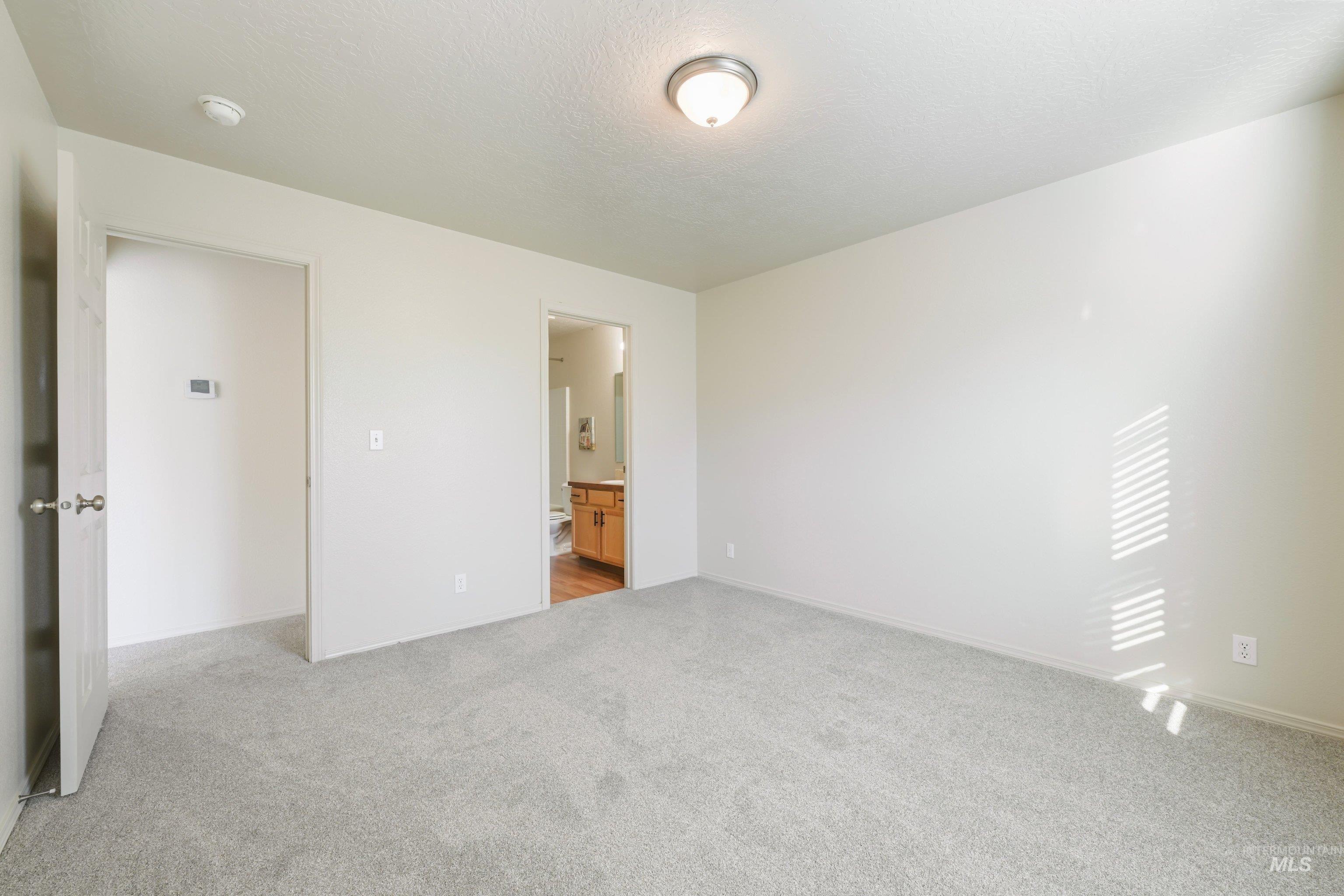 4330 S Glenmere Way, Meridian, Idaho 83642, 3 Bedrooms, 2 Bathrooms, Residential For Sale, Price $389,900,MLS 99003145
