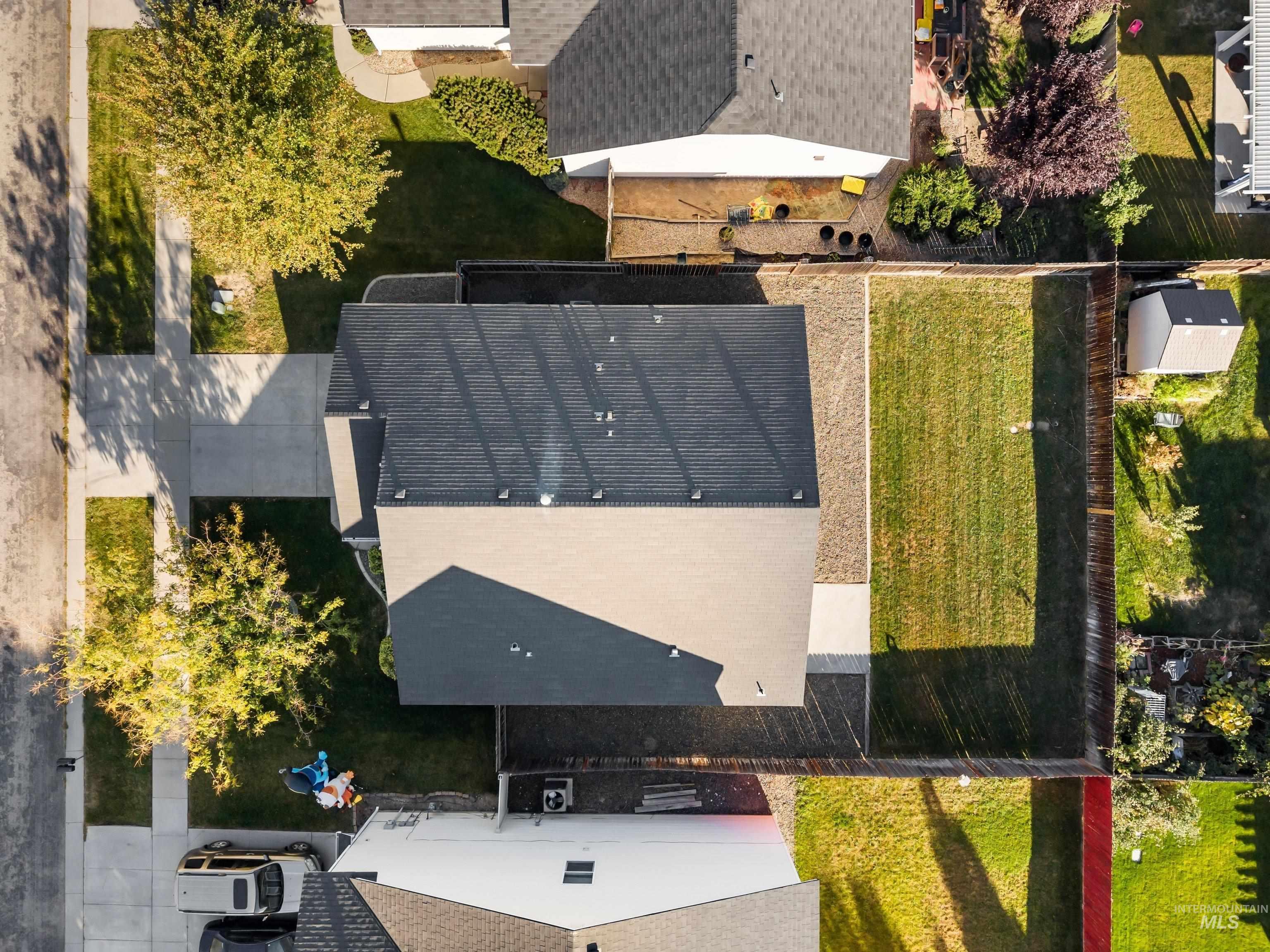 4330 S Glenmere Way, Meridian, Idaho 83642, 3 Bedrooms, 2 Bathrooms, Residential For Sale, Price $389,900,MLS 99003145