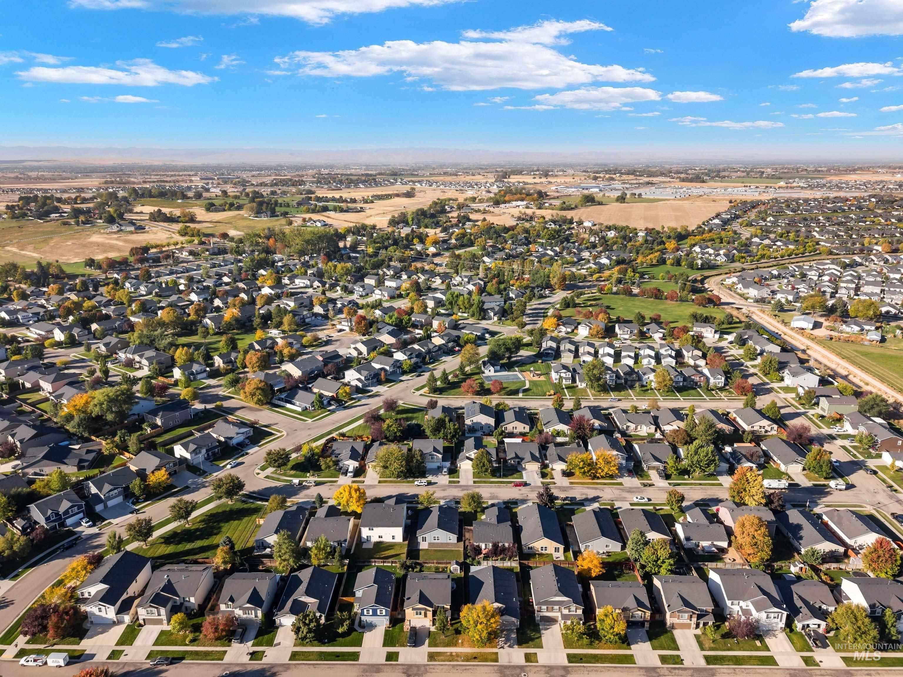 4330 S Glenmere Way, Meridian, Idaho 83642, 3 Bedrooms, 2 Bathrooms, Residential For Sale, Price $389,900,MLS 99003145