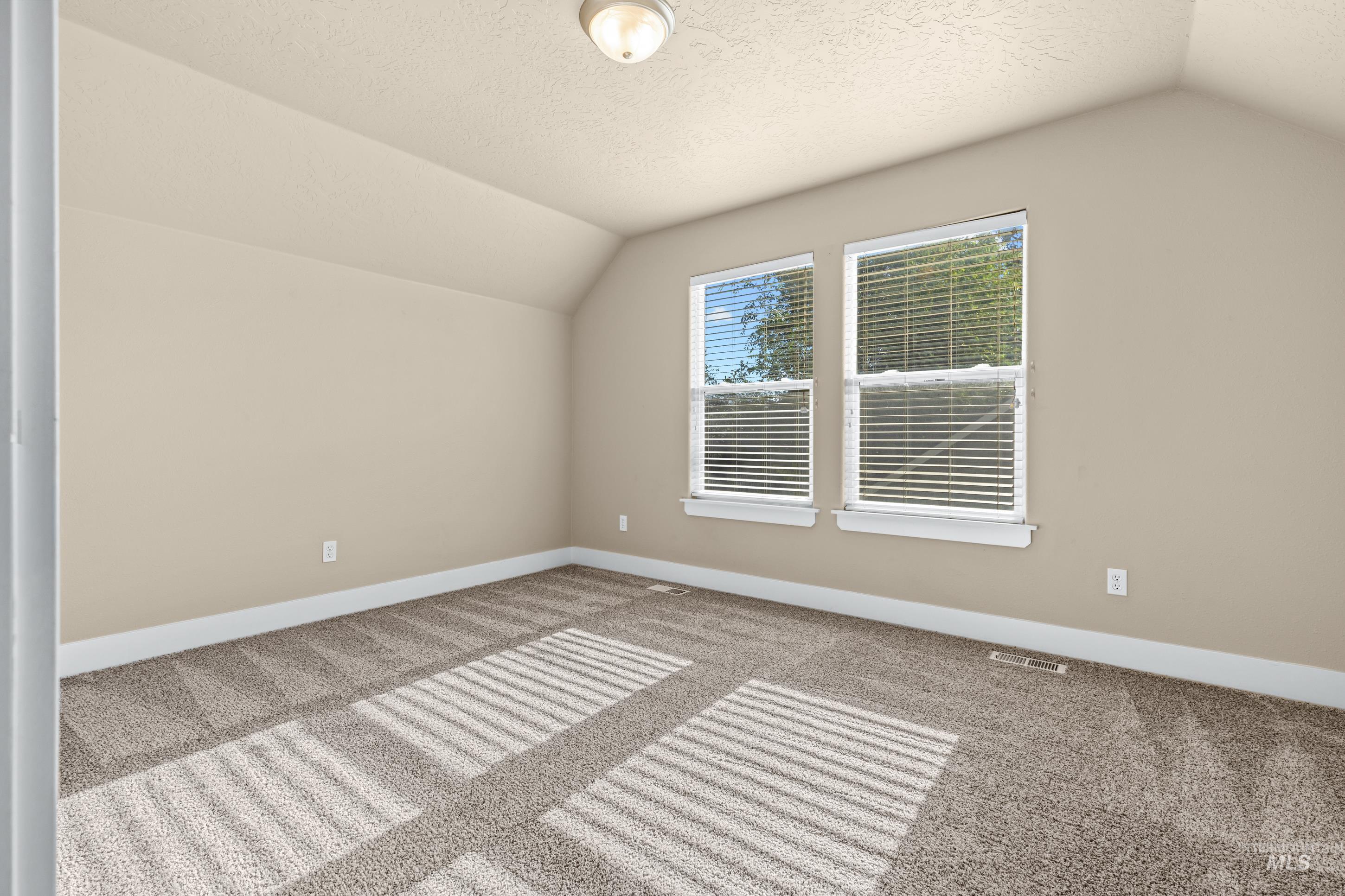 1012 N 28Th St, Boise, Idaho 83702, 3 Bedrooms, 2 Bathrooms, Residential For Sale, Price $549,900,MLS 99003146