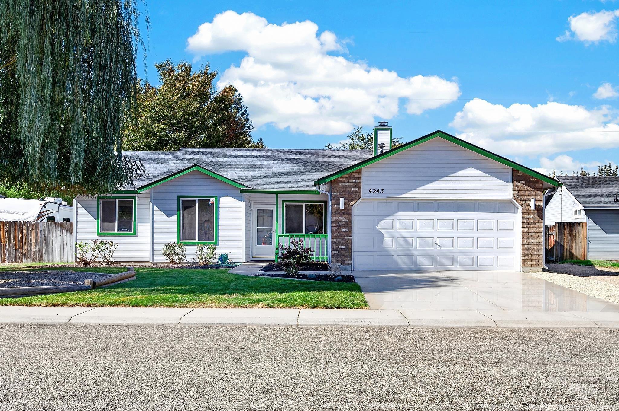 4245 S. Falconcrest Way, Boise, Idaho 83716, 3 Bedrooms, 2 Bathrooms, Residential For Sale, Price $519,000,MLS 99003147