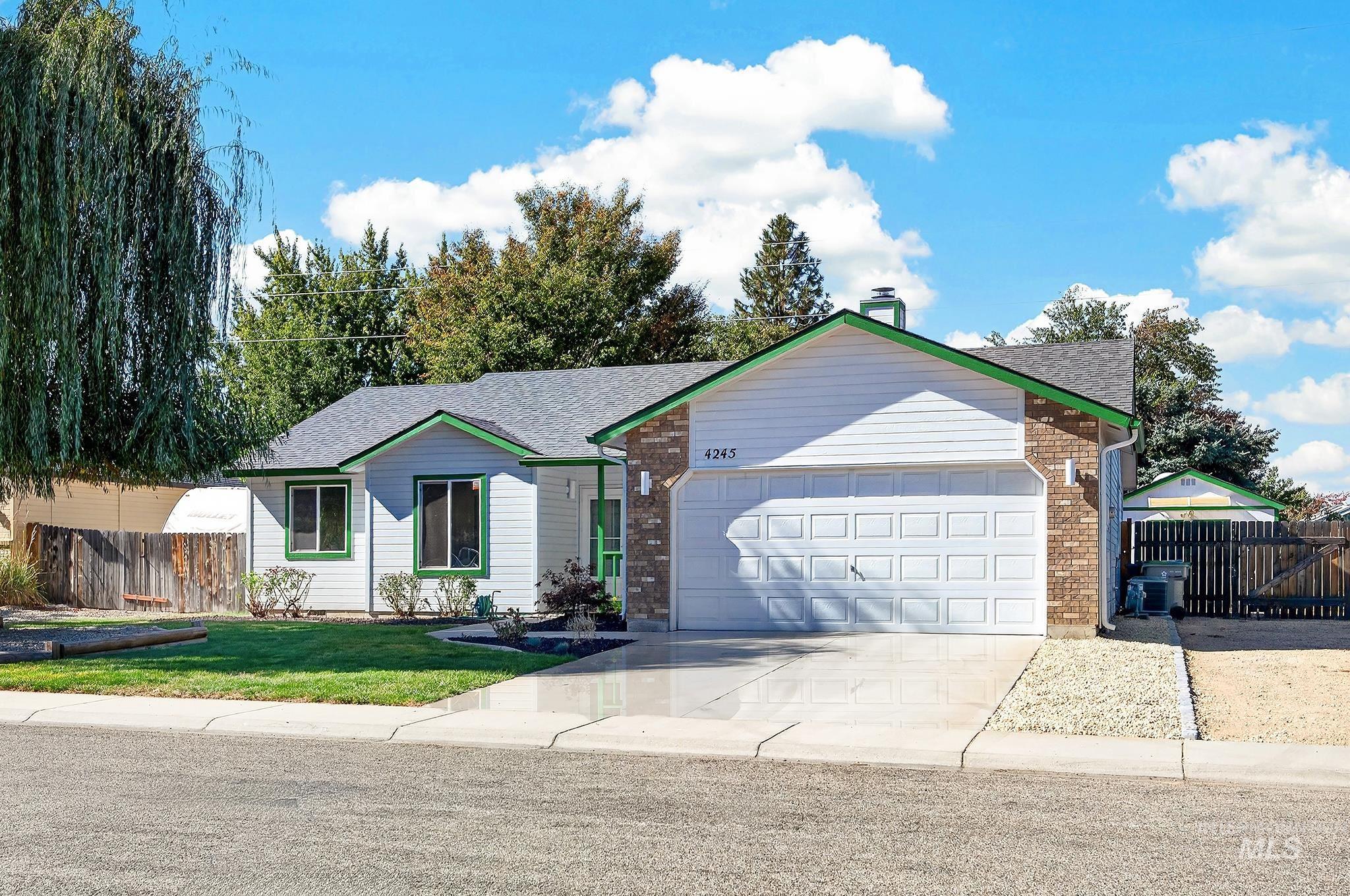 4245 S. Falconcrest Way, Boise, Idaho 83716, 3 Bedrooms, 2 Bathrooms, Residential For Sale, Price $519,000,MLS 99003147