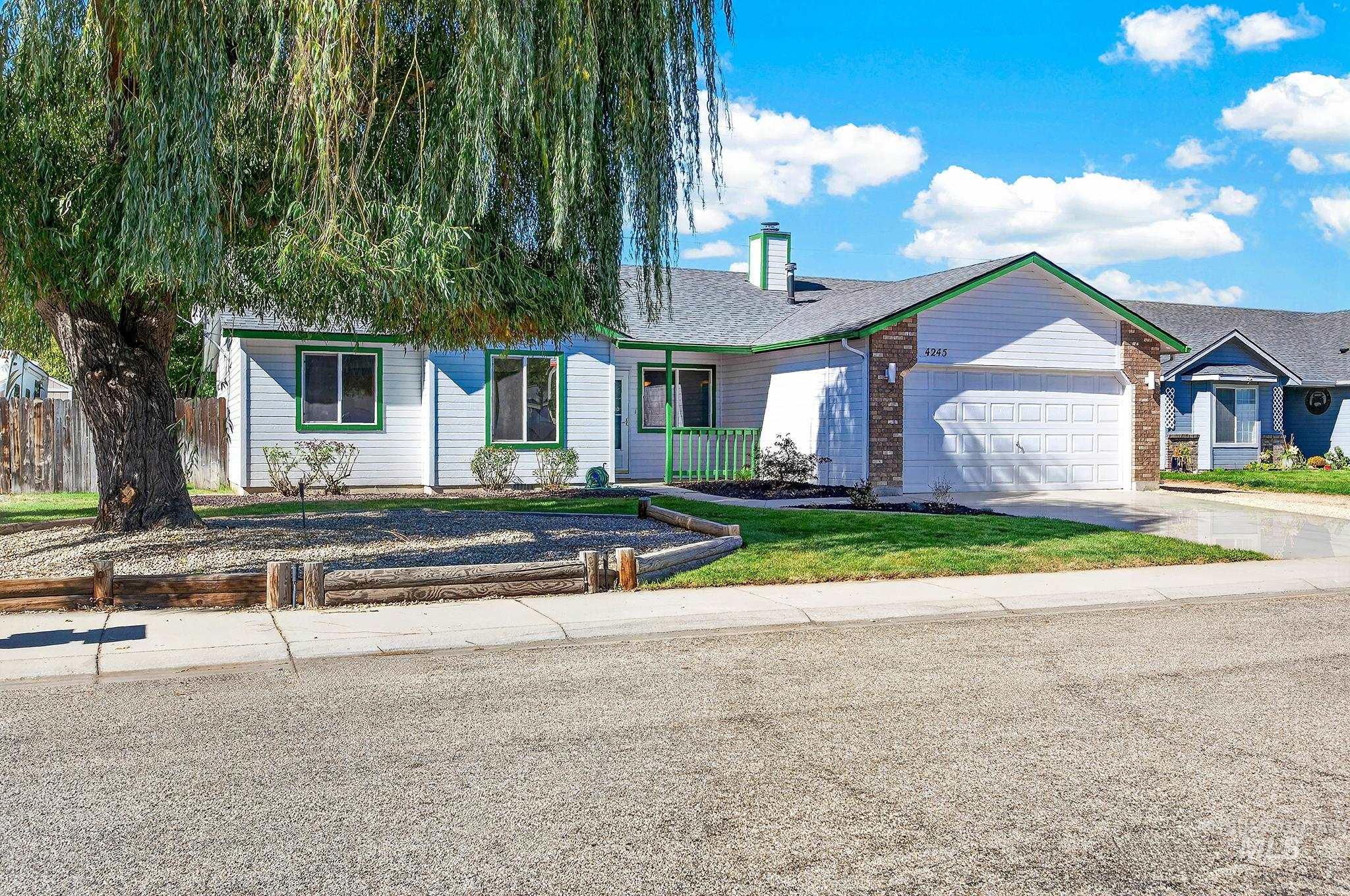 4245 S. Falconcrest Way, Boise, Idaho 83716, 3 Bedrooms, 2 Bathrooms, Residential For Sale, Price $519,000,MLS 99003147