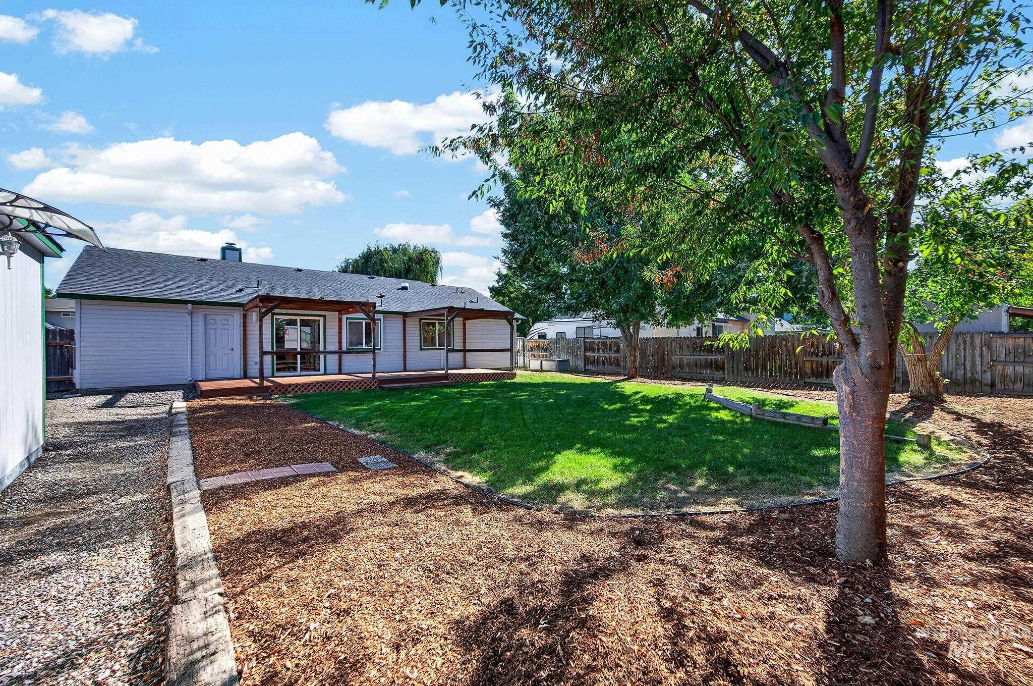 4245 S. Falconcrest Way, Boise, Idaho 83716, 3 Bedrooms, 2 Bathrooms, Residential For Sale, Price $519,000,MLS 99003147