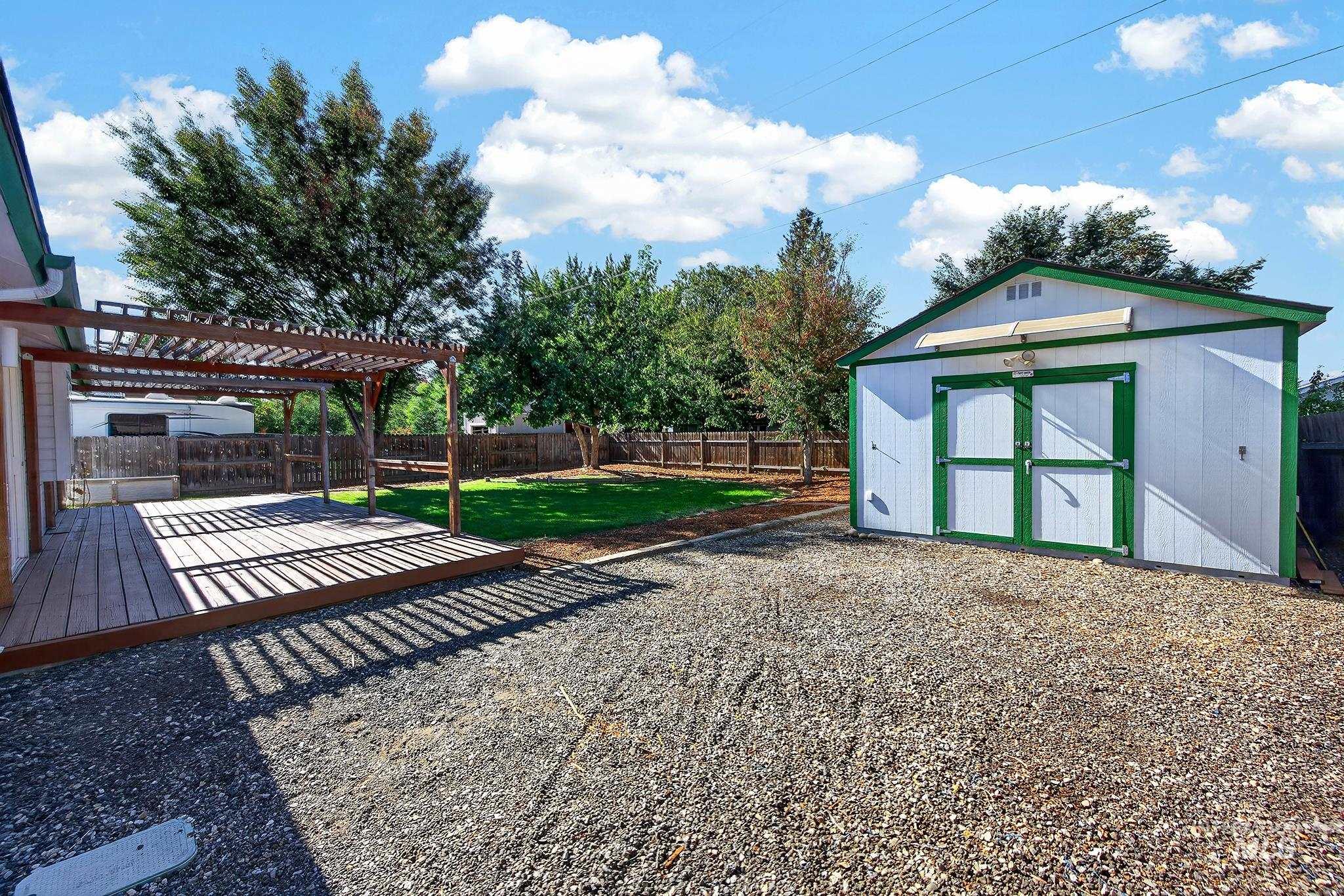 4245 S. Falconcrest Way, Boise, Idaho 83716, 3 Bedrooms, 2 Bathrooms, Residential For Sale, Price $519,000,MLS 99003147