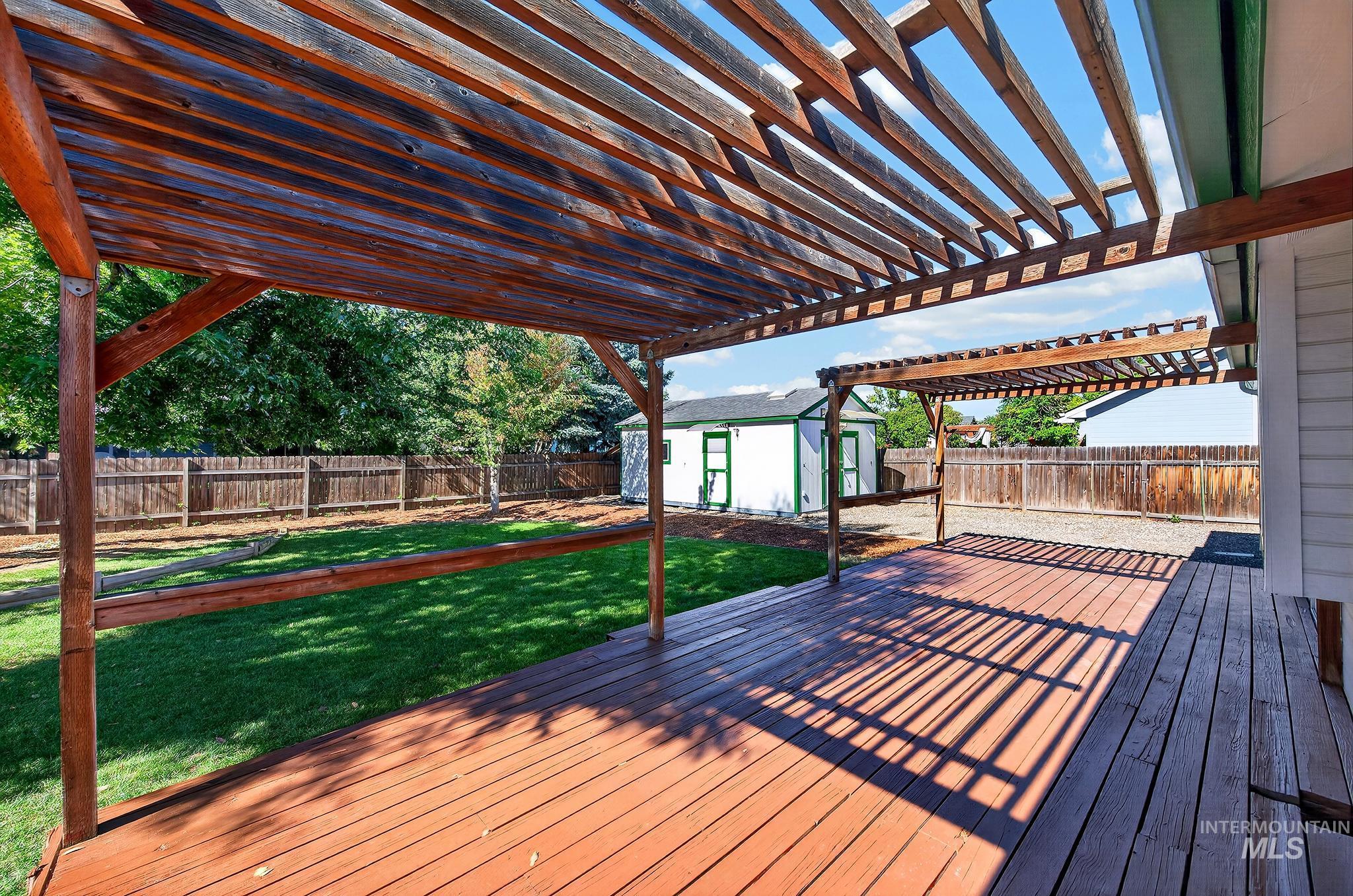 4245 S. Falconcrest Way, Boise, Idaho 83716, 3 Bedrooms, 2 Bathrooms, Residential For Sale, Price $519,000,MLS 99003147