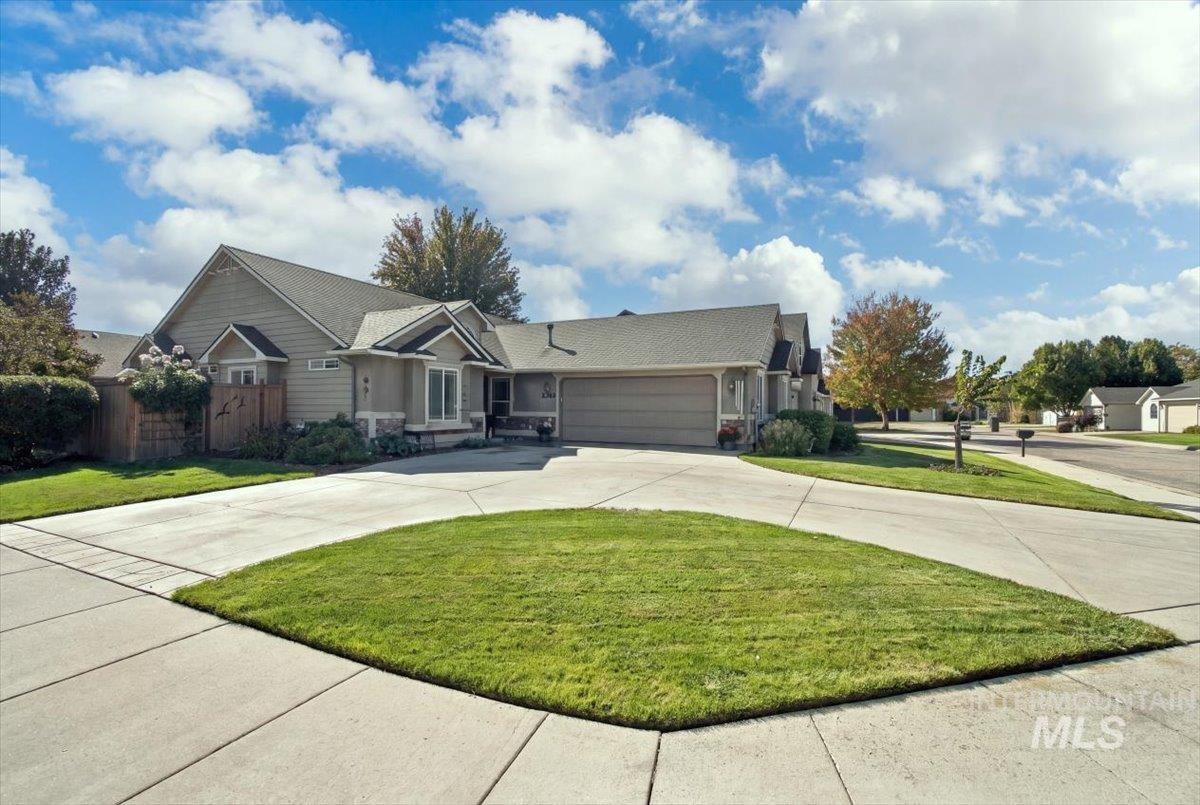 2345 E Bowman St., Meridian, Idaho 83646, 4 Bedrooms, 2 Bathrooms, Residential For Sale, Price $480,000,MLS 99003148
