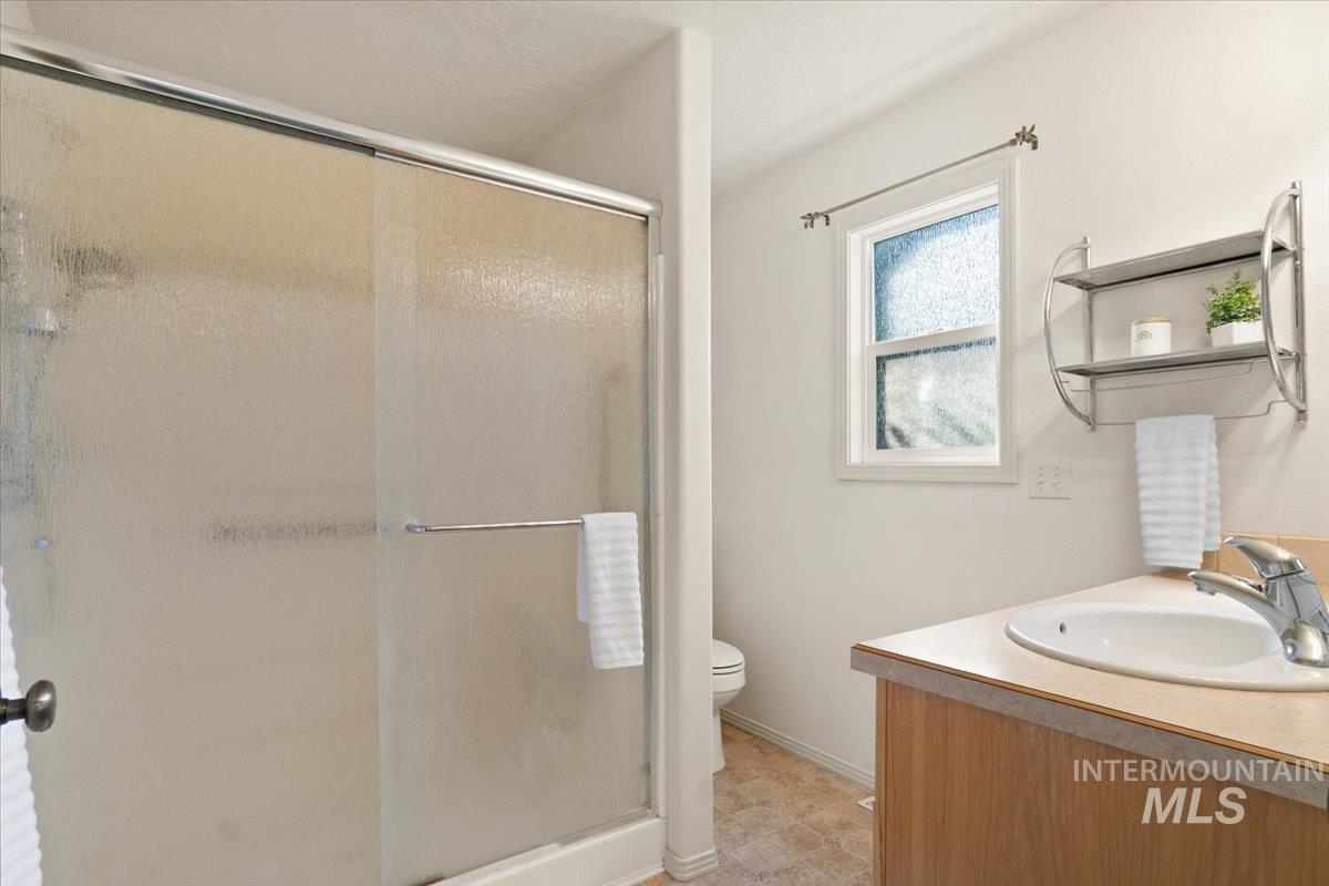 2345 E Bowman St., Meridian, Idaho 83646, 4 Bedrooms, 2 Bathrooms, Residential For Sale, Price $480,000,MLS 99003148