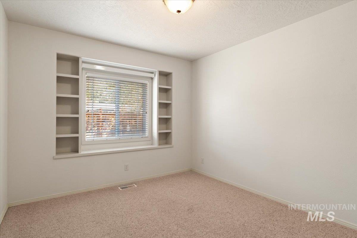 2345 E Bowman St., Meridian, Idaho 83646, 4 Bedrooms, 2 Bathrooms, Residential For Sale, Price $480,000,MLS 99003148