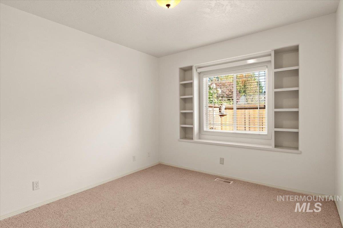 2345 E Bowman St., Meridian, Idaho 83646, 4 Bedrooms, 2 Bathrooms, Residential For Sale, Price $480,000,MLS 99003148