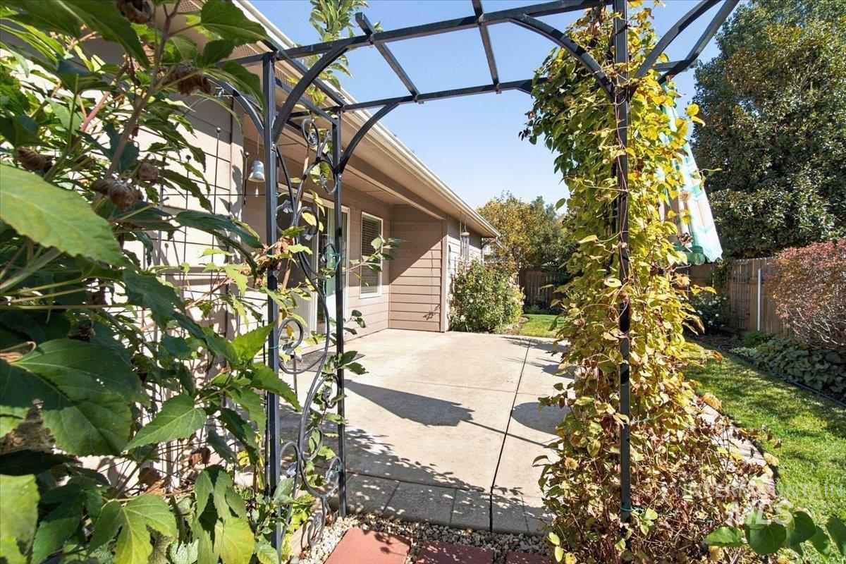 2345 E Bowman St., Meridian, Idaho 83646, 4 Bedrooms, 2 Bathrooms, Residential For Sale, Price $480,000,MLS 99003148