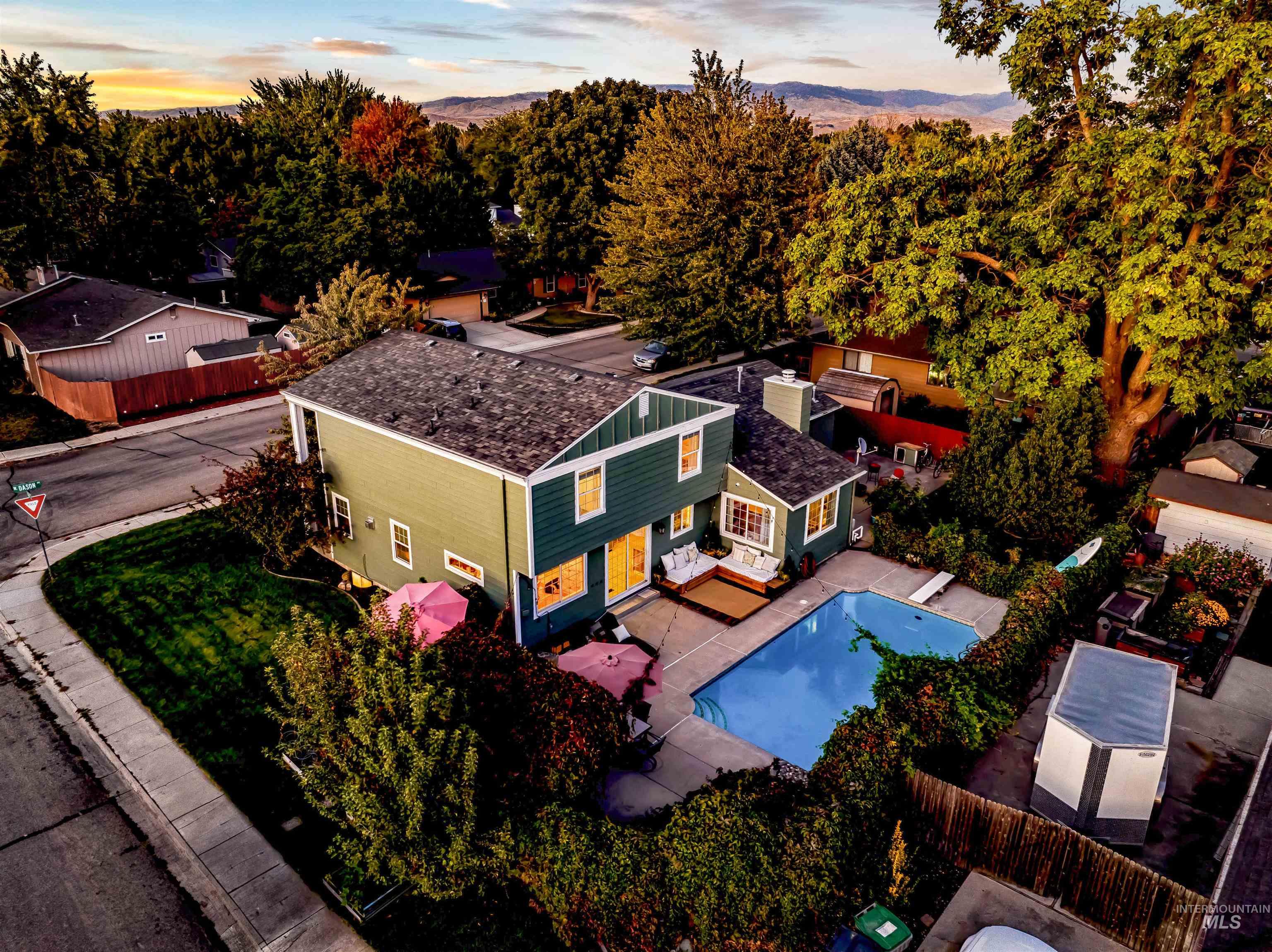10501 W Dason Drive, Boise, Idaho 83704, 3 Bedrooms, 3.5 Bathrooms, Residential For Sale, Price $649,000,MLS 99003149