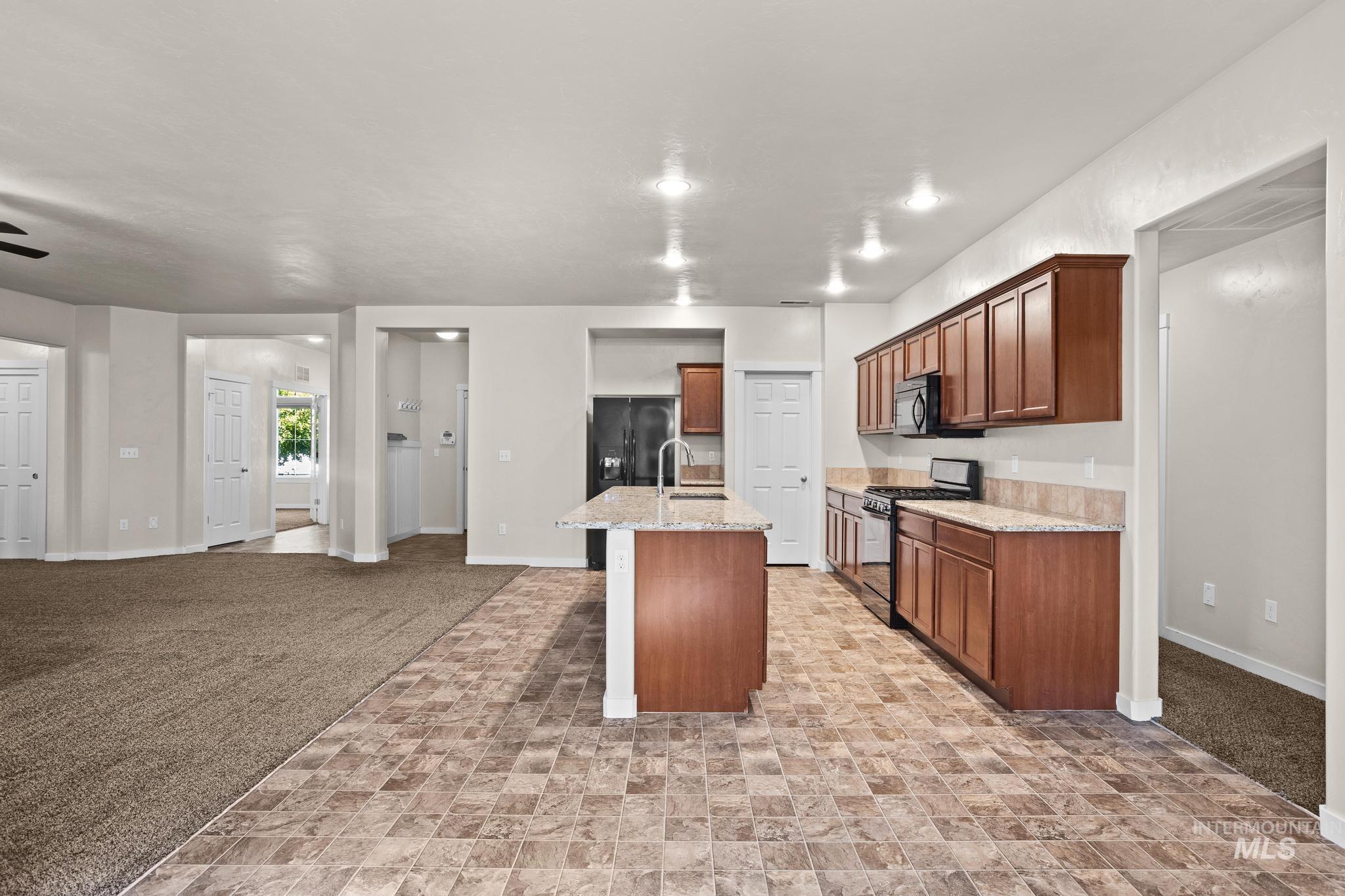 1181 W Darrah Dr, Meridian, Idaho 83646, 4 Bedrooms, 2 Bathrooms, Residential For Sale, Price $529,000,MLS 99003150