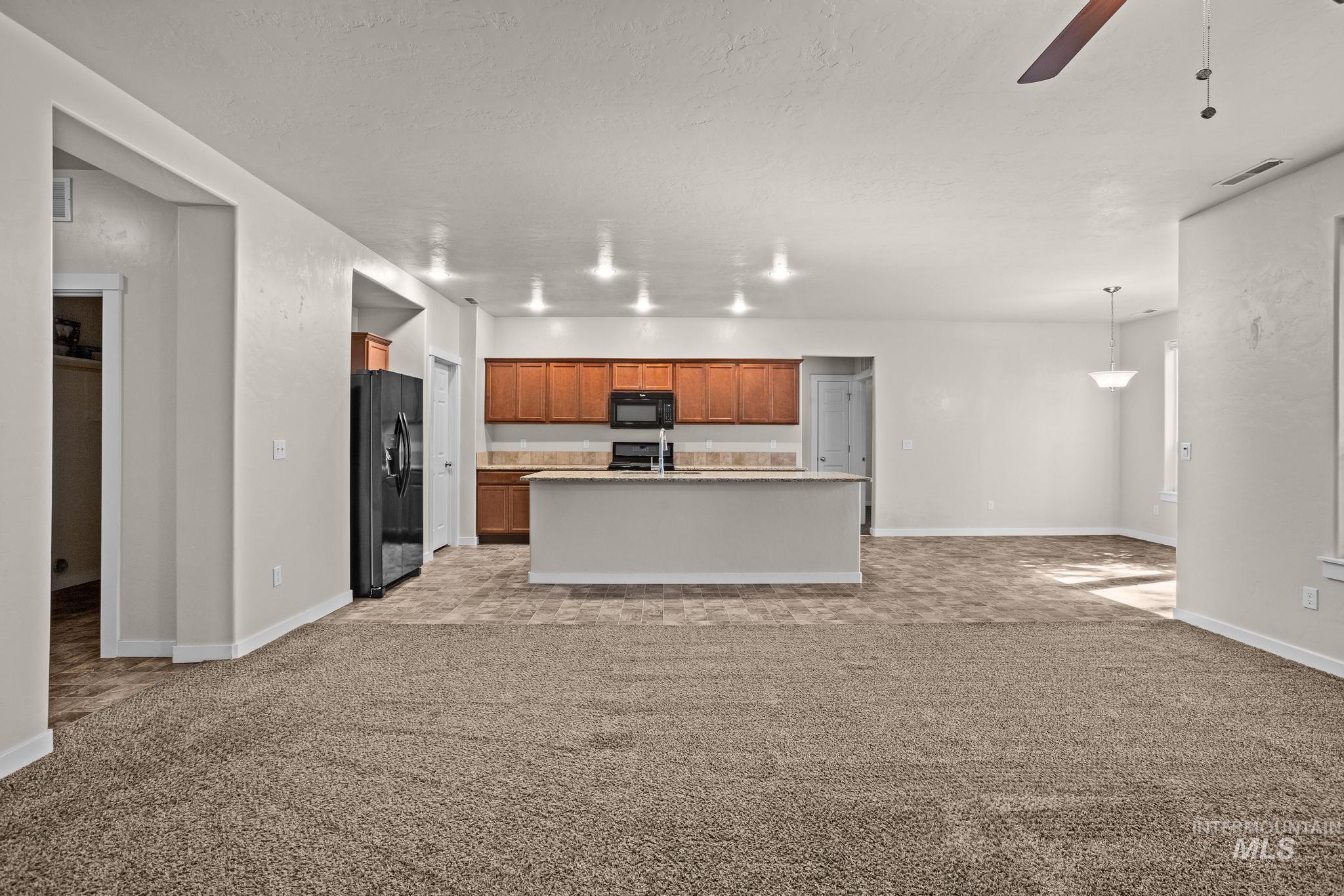 1181 W Darrah Dr, Meridian, Idaho 83646, 4 Bedrooms, 2 Bathrooms, Residential For Sale, Price $529,000,MLS 99003150
