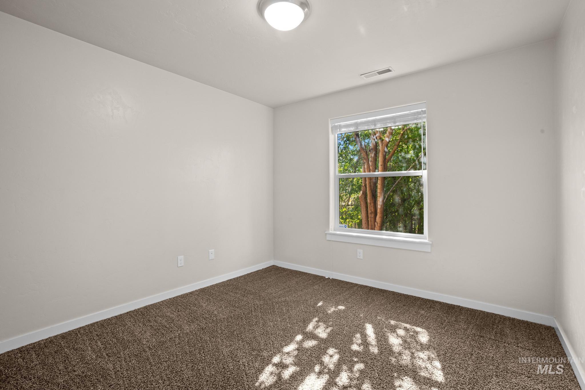 1181 W Darrah Dr, Meridian, Idaho 83646, 4 Bedrooms, 2 Bathrooms, Residential For Sale, Price $529,000,MLS 99003150
