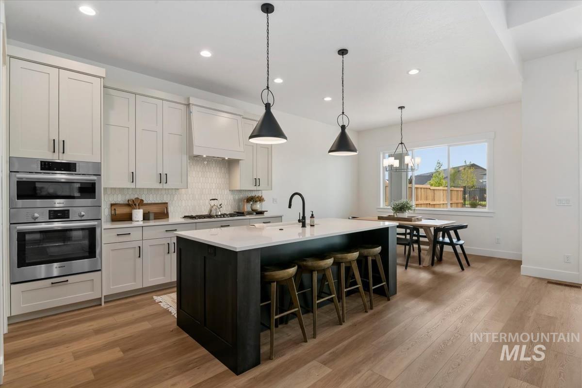 881 E Crescendo St, Meridian, Idaho 83642, 3 Bedrooms, 2.5 Bathrooms, Residential For Sale, Price $649,900,MLS 99003152