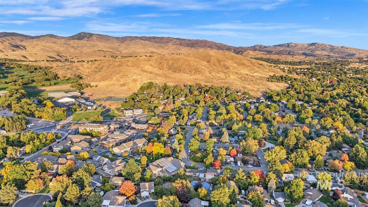 3701 Woody Drive, Boise, Idaho 83703, 4 Bedrooms, 2 Bathrooms, Residential For Sale, Price $685,000,MLS 99003154
