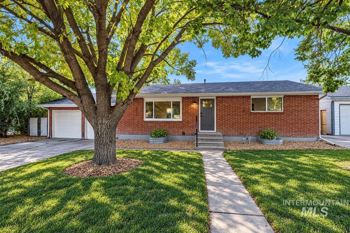 3701 Woody Drive, Boise, Idaho 83703, 4 Bedrooms, 2 Bathrooms, Residential For Sale, Price $685,000,MLS 99003154
