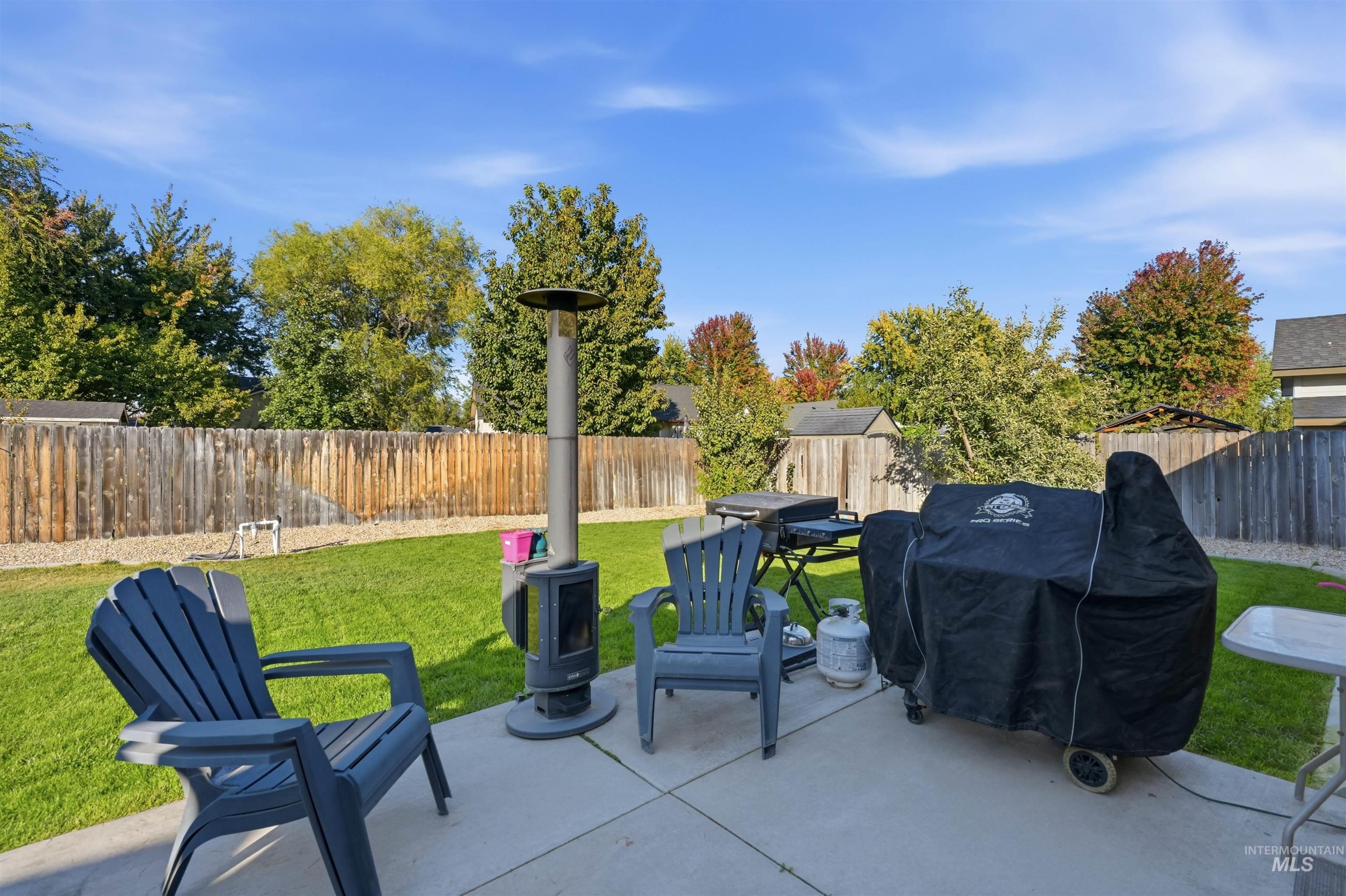 1284 Tennessee Drive, Middleton, Idaho 83644, 3 Bedrooms, 2 Bathrooms, Residential For Sale, Price $385,000,MLS 99003155