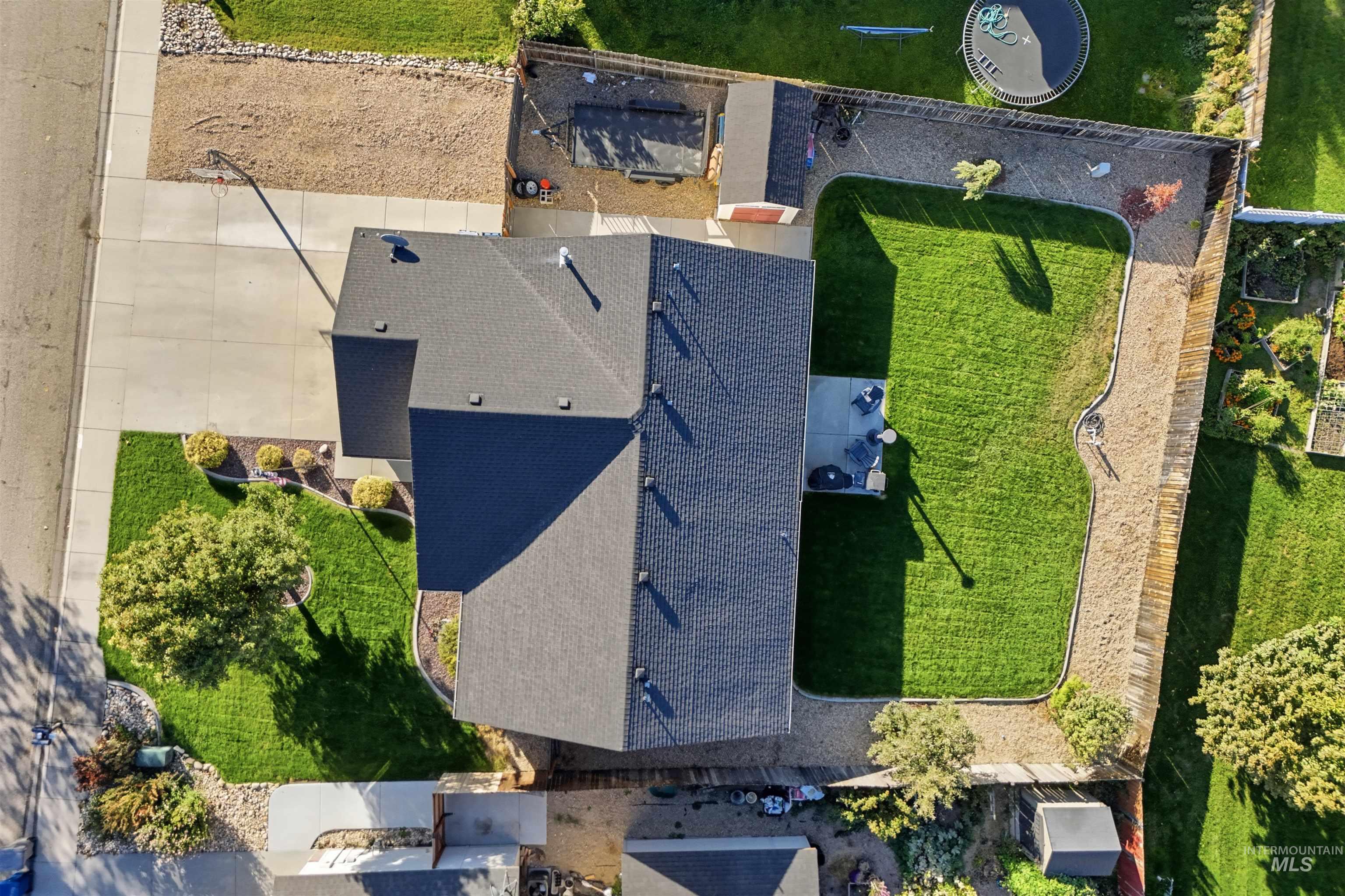 1284 Tennessee Drive, Middleton, Idaho 83644, 3 Bedrooms, 2 Bathrooms, Residential For Sale, Price $385,000,MLS 99003155
