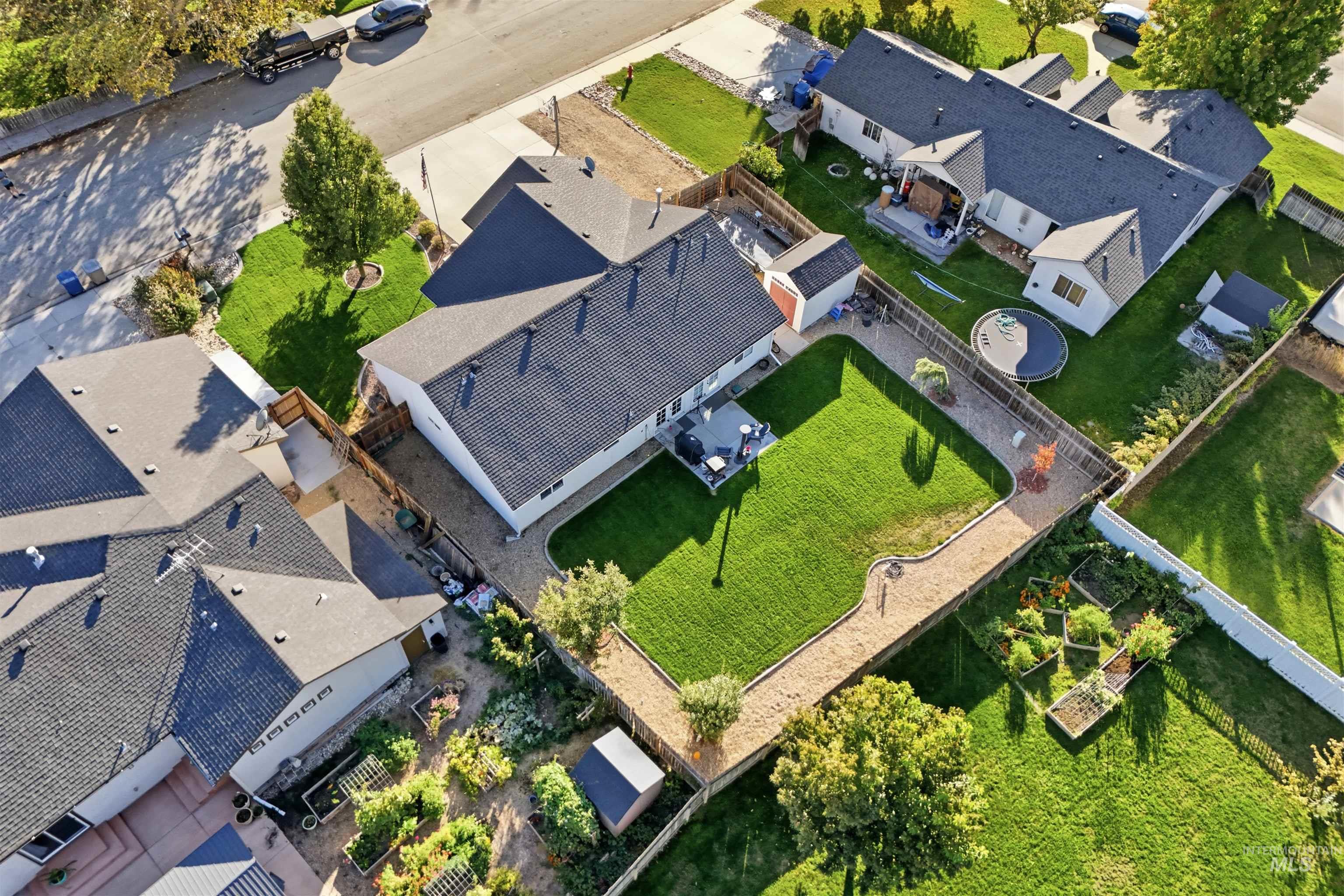 1284 Tennessee Drive, Middleton, Idaho 83644, 3 Bedrooms, 2 Bathrooms, Residential For Sale, Price $385,000,MLS 99003155