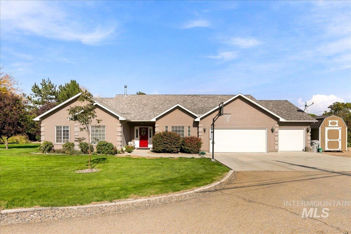 1915 Meadow Ave, Caldwell, Idaho 83605, 4 Bedrooms, 2.5 Bathrooms, Residential For Sale, Price $685,000,MLS 99003158