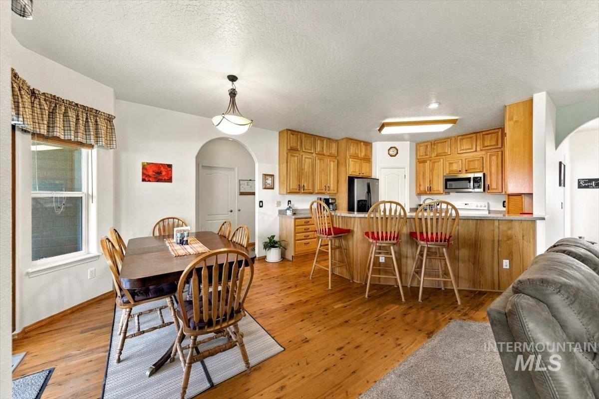 1915 Meadow Ave, Caldwell, Idaho 83605, 4 Bedrooms, 2.5 Bathrooms, Residential For Sale, Price $685,000,MLS 99003158
