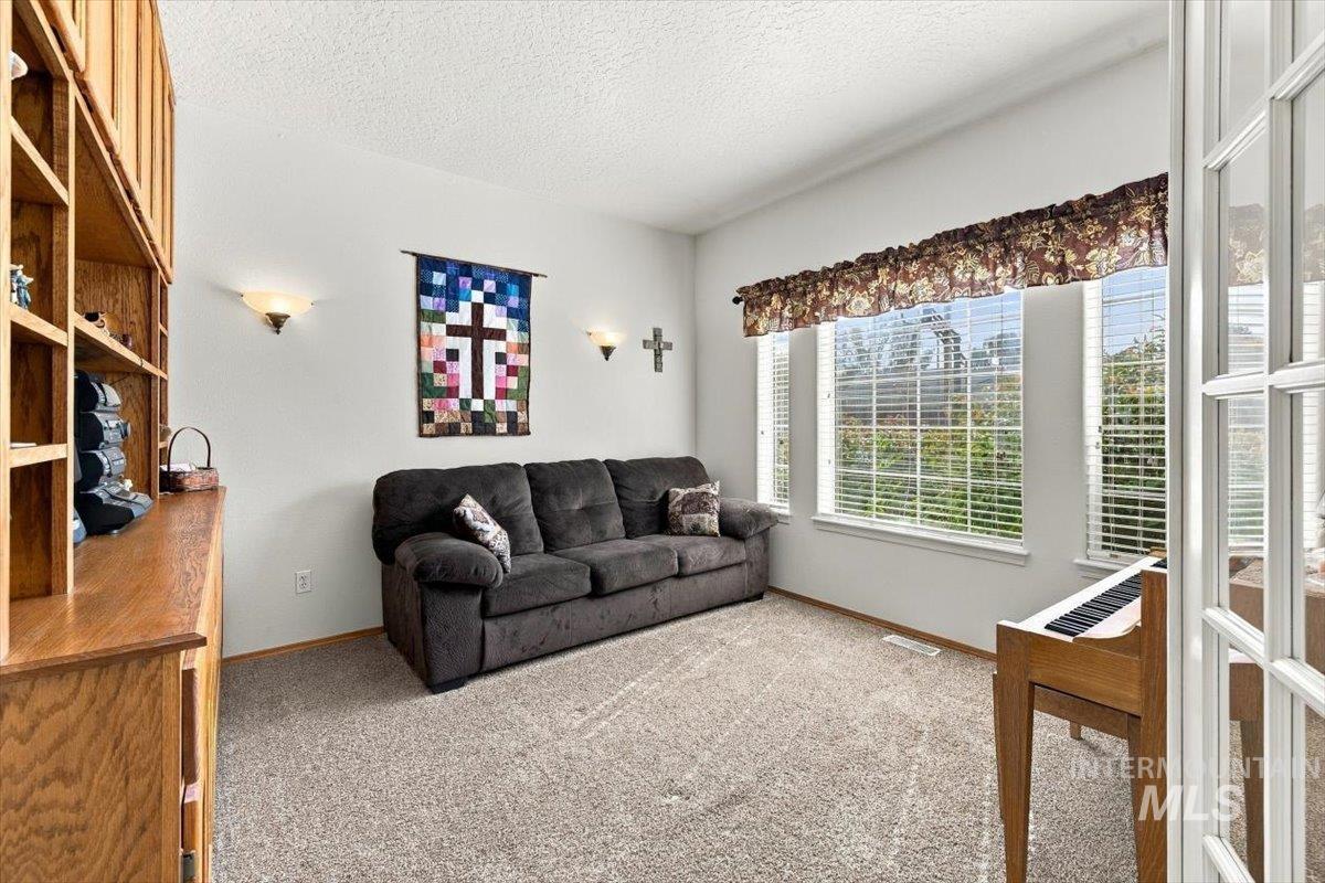 1915 Meadow Ave, Caldwell, Idaho 83605, 4 Bedrooms, 2.5 Bathrooms, Residential For Sale, Price $685,000,MLS 99003158