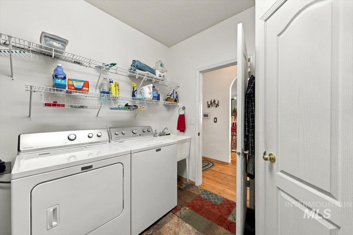 1915 Meadow Ave, Caldwell, Idaho 83605, 4 Bedrooms, 2.5 Bathrooms, Residential For Sale, Price $685,000,MLS 99003158