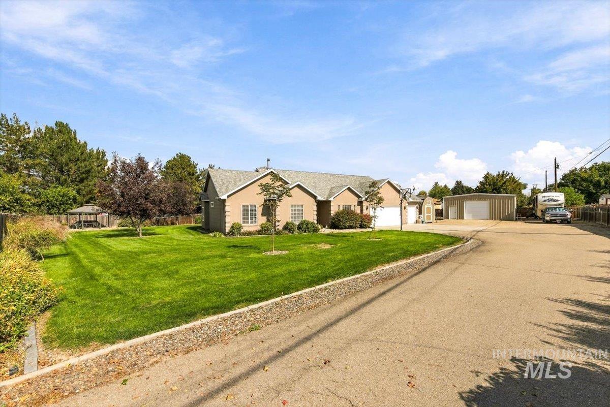 1915 Meadow Ave, Caldwell, Idaho 83605, 4 Bedrooms, 2.5 Bathrooms, Residential For Sale, Price $685,000,MLS 99003158