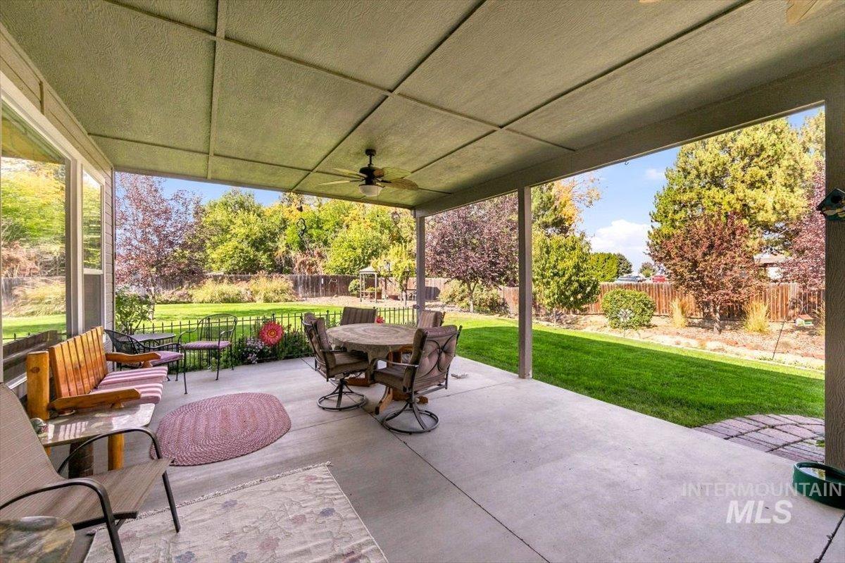 1915 Meadow Ave, Caldwell, Idaho 83605, 4 Bedrooms, 2.5 Bathrooms, Residential For Sale, Price $685,000,MLS 99003158