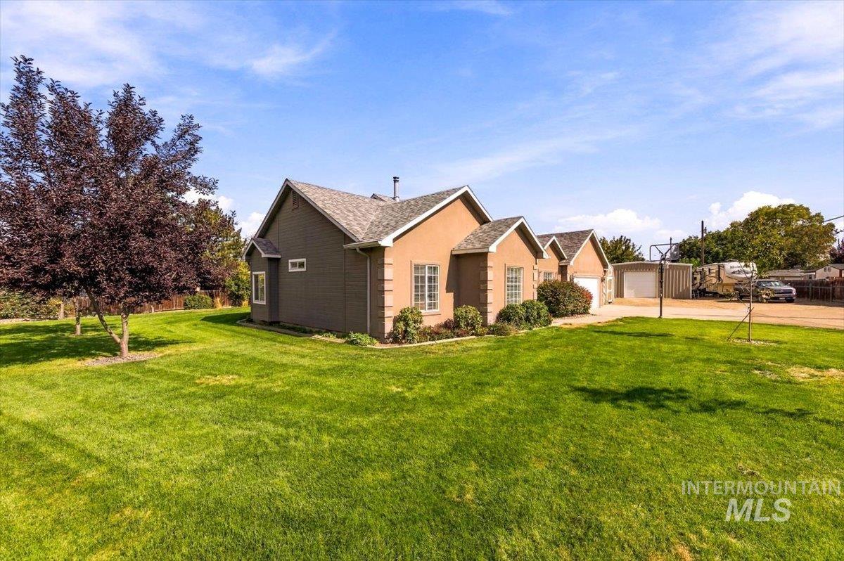 1915 Meadow Ave, Caldwell, Idaho 83605, 4 Bedrooms, 2.5 Bathrooms, Residential For Sale, Price $685,000,MLS 99003158