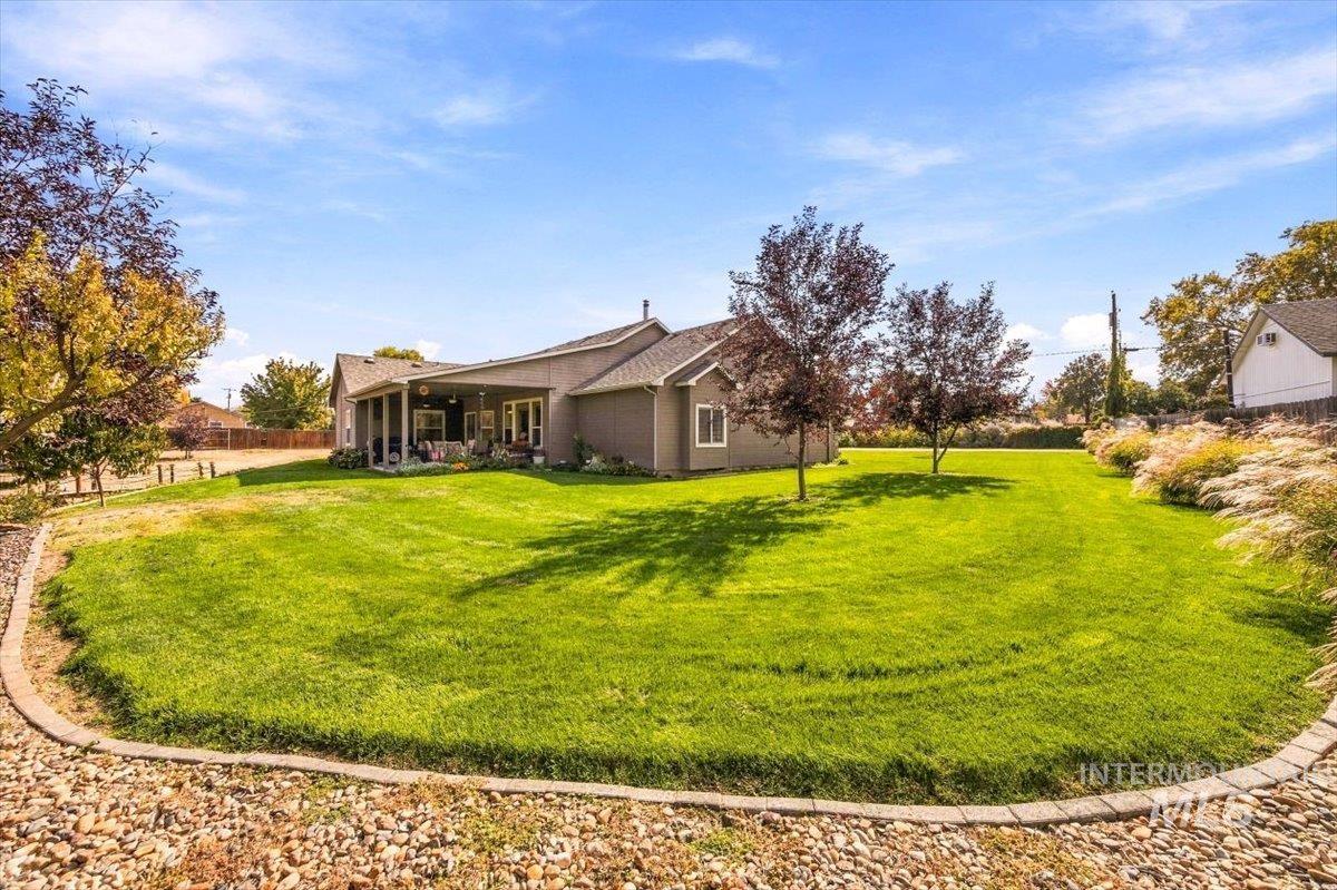 1915 Meadow Ave, Caldwell, Idaho 83605, 4 Bedrooms, 2.5 Bathrooms, Residential For Sale, Price $685,000,MLS 99003158
