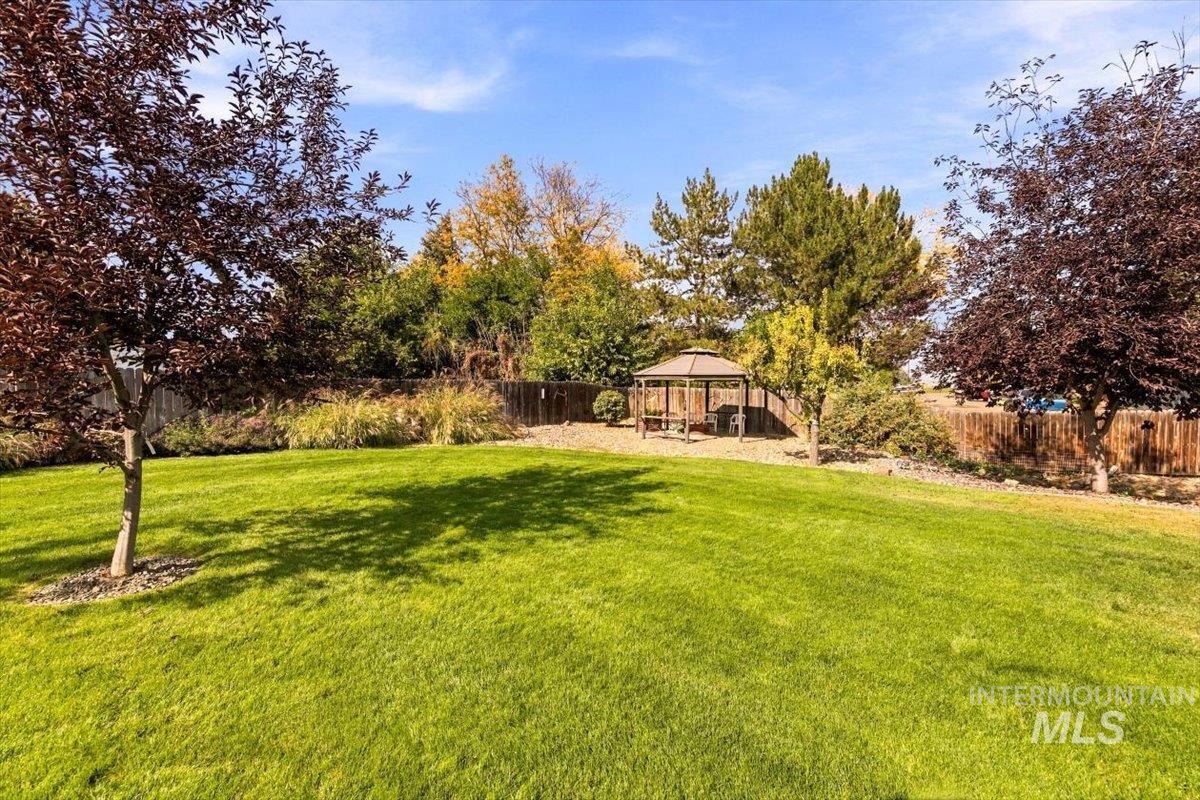 1915 Meadow Ave, Caldwell, Idaho 83605, 4 Bedrooms, 2.5 Bathrooms, Residential For Sale, Price $685,000,MLS 99003158