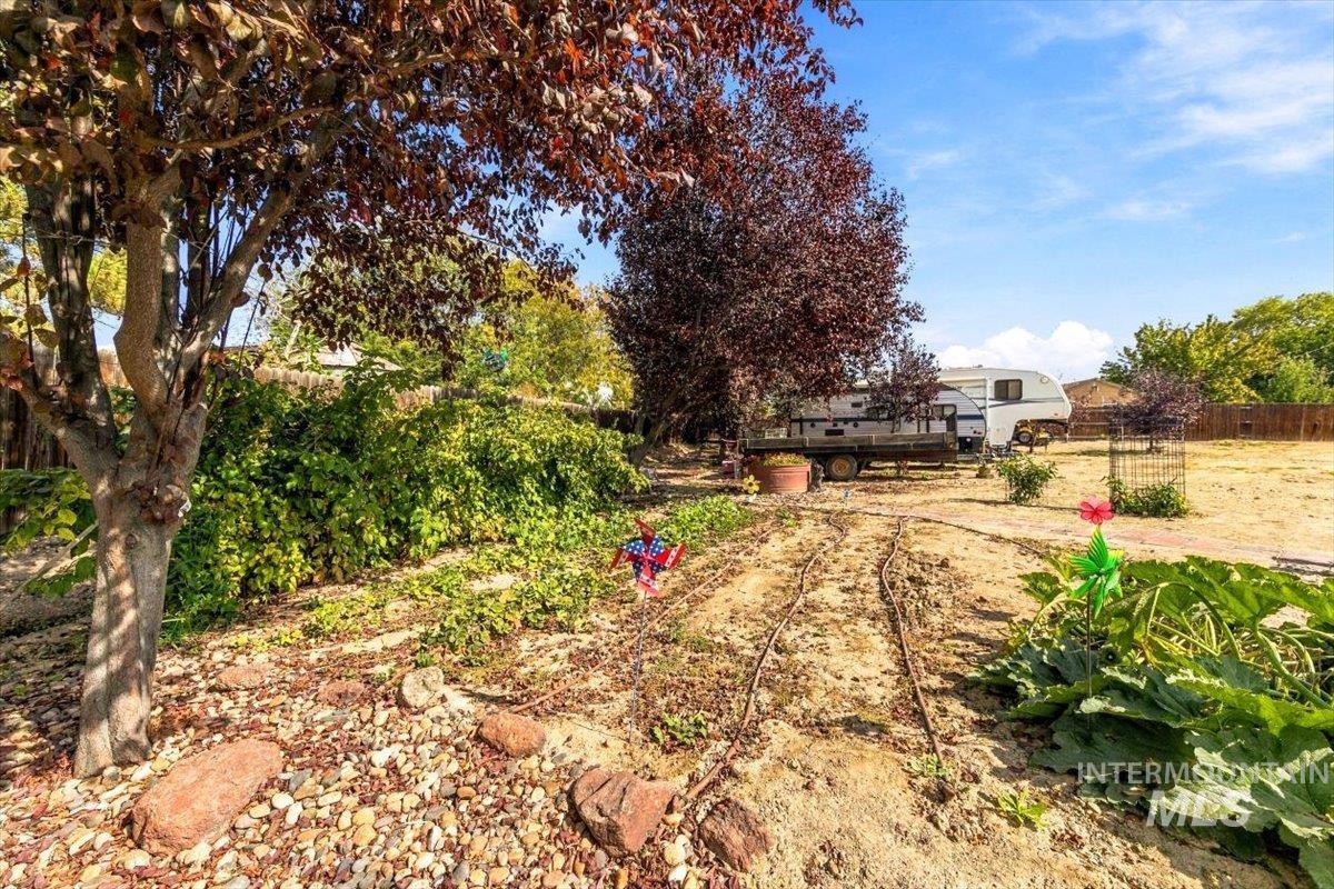 1915 Meadow Ave, Caldwell, Idaho 83605, 4 Bedrooms, 2.5 Bathrooms, Residential For Sale, Price $685,000,MLS 99003158