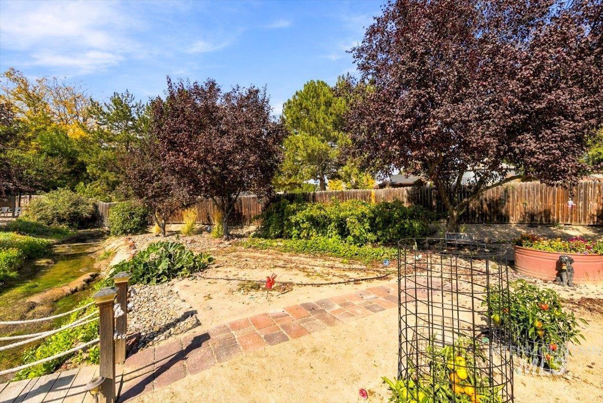 1915 Meadow Ave, Caldwell, Idaho 83605, 4 Bedrooms, 2.5 Bathrooms, Residential For Sale, Price $685,000,MLS 99003158
