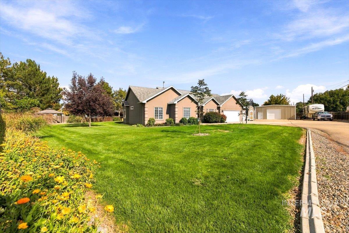 1915 Meadow Ave, Caldwell, Idaho 83605, 4 Bedrooms, 2.5 Bathrooms, Residential For Sale, Price $685,000,MLS 99003158