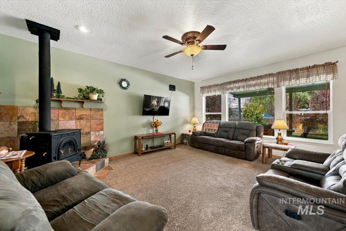 1915 Meadow Ave, Caldwell, Idaho 83605, 4 Bedrooms, 2.5 Bathrooms, Residential For Sale, Price $685,000,MLS 99003158