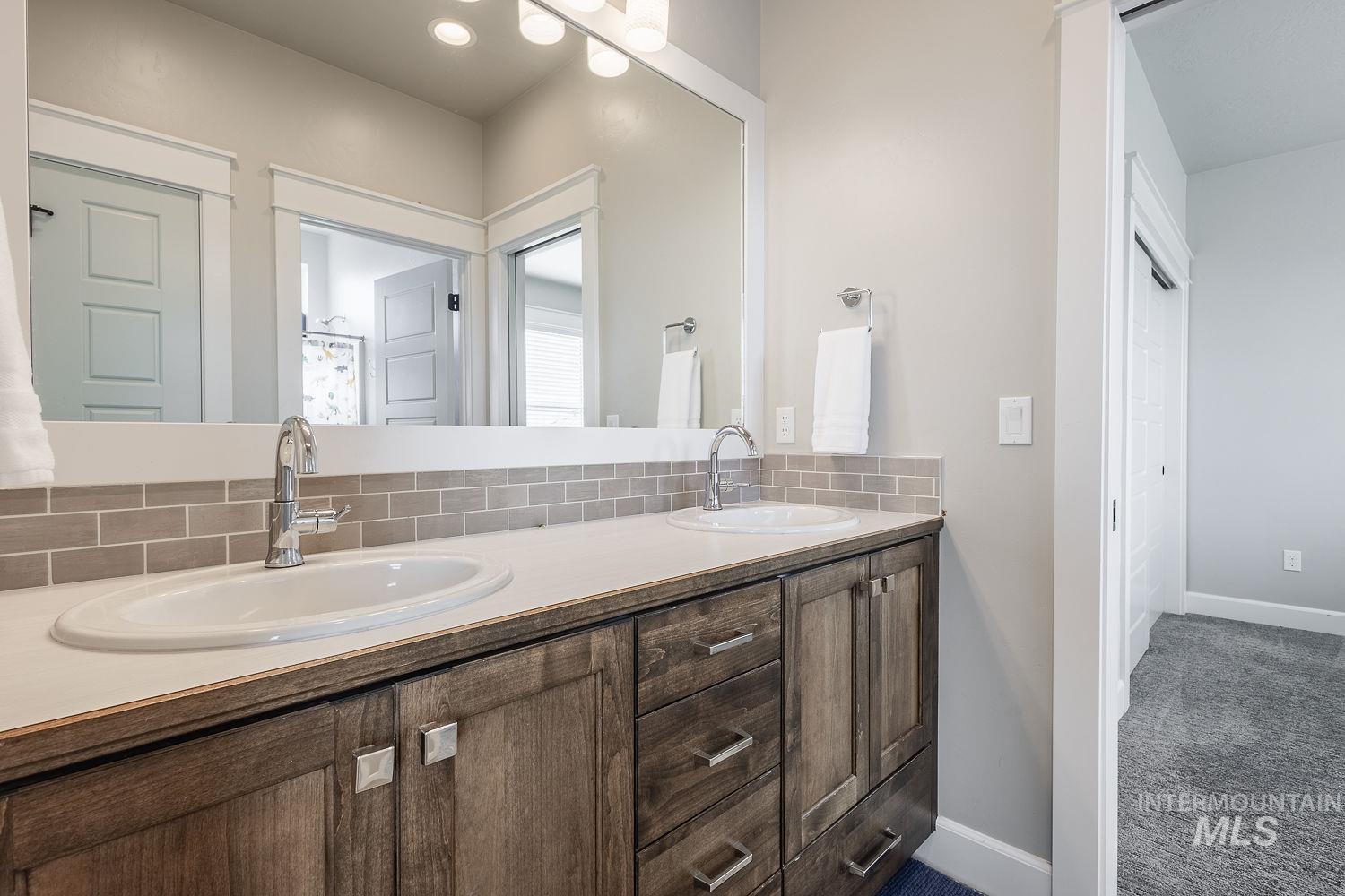 8163 Stillman St, Nampa, Idaho 83686, 4 Bedrooms, 3.5 Bathrooms, Residential For Sale, Price $989,990,MLS 99003159