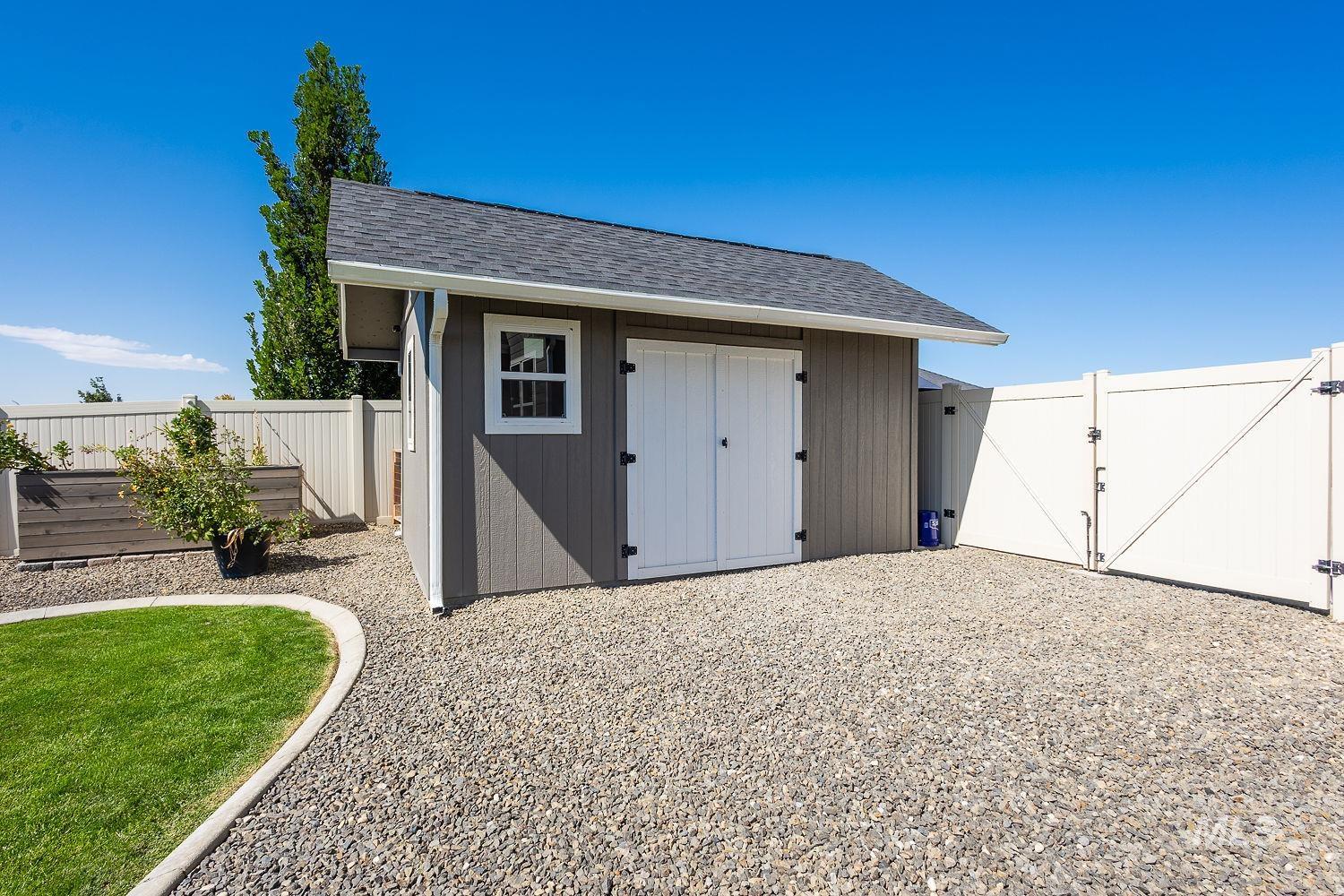8163 Stillman St, Nampa, Idaho 83686, 4 Bedrooms, 3.5 Bathrooms, Residential For Sale, Price $989,990,MLS 99003159